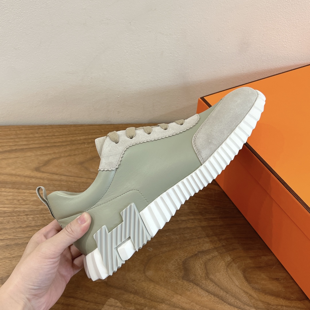 HERMES 02359
