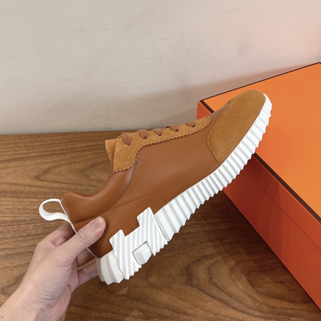 HERMES 02379