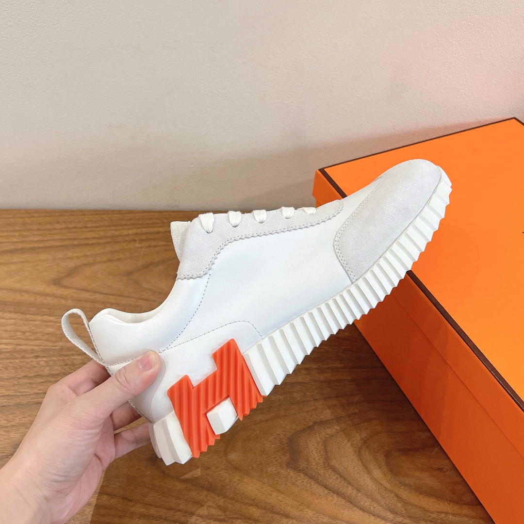 HERMES 02389