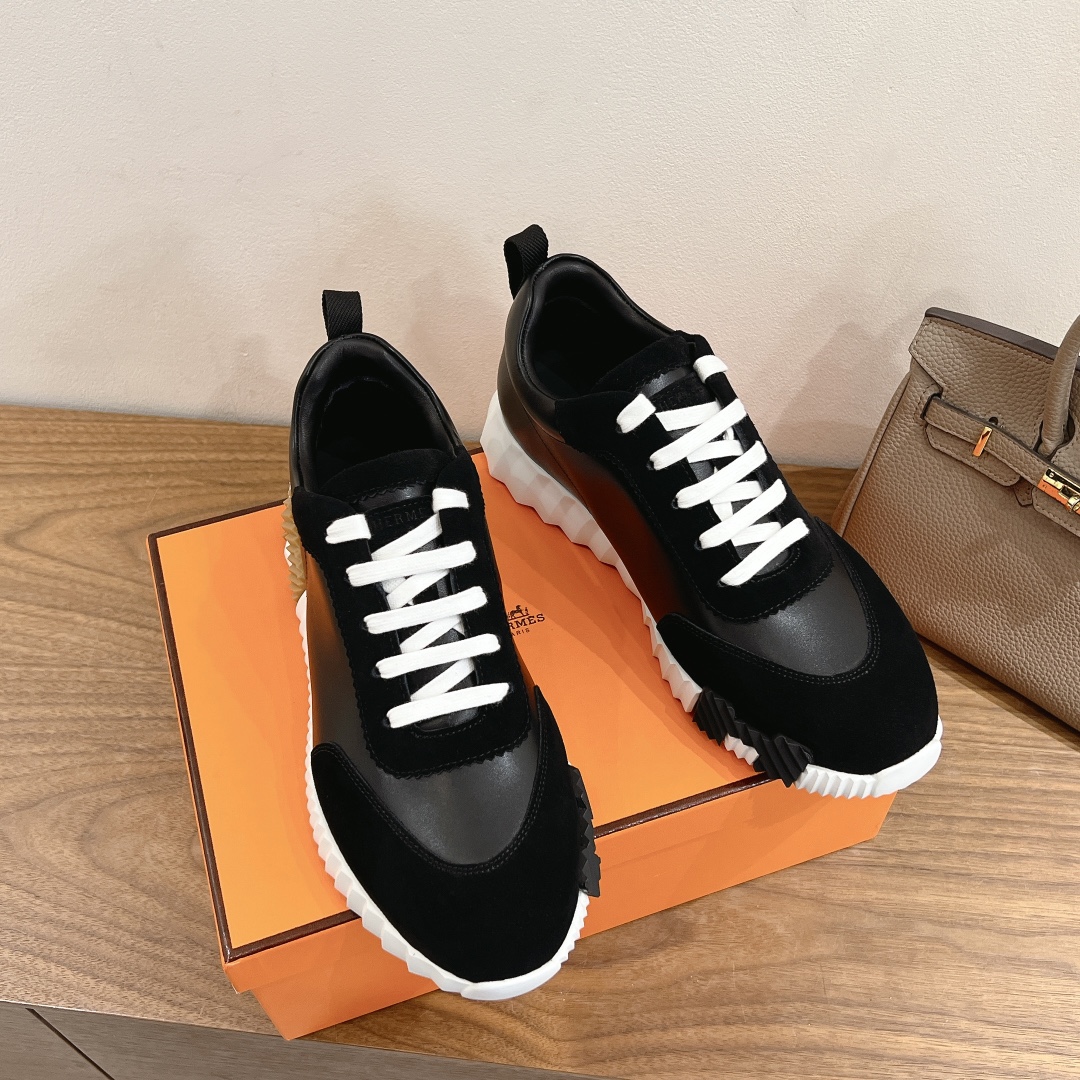 HERMES 02439
