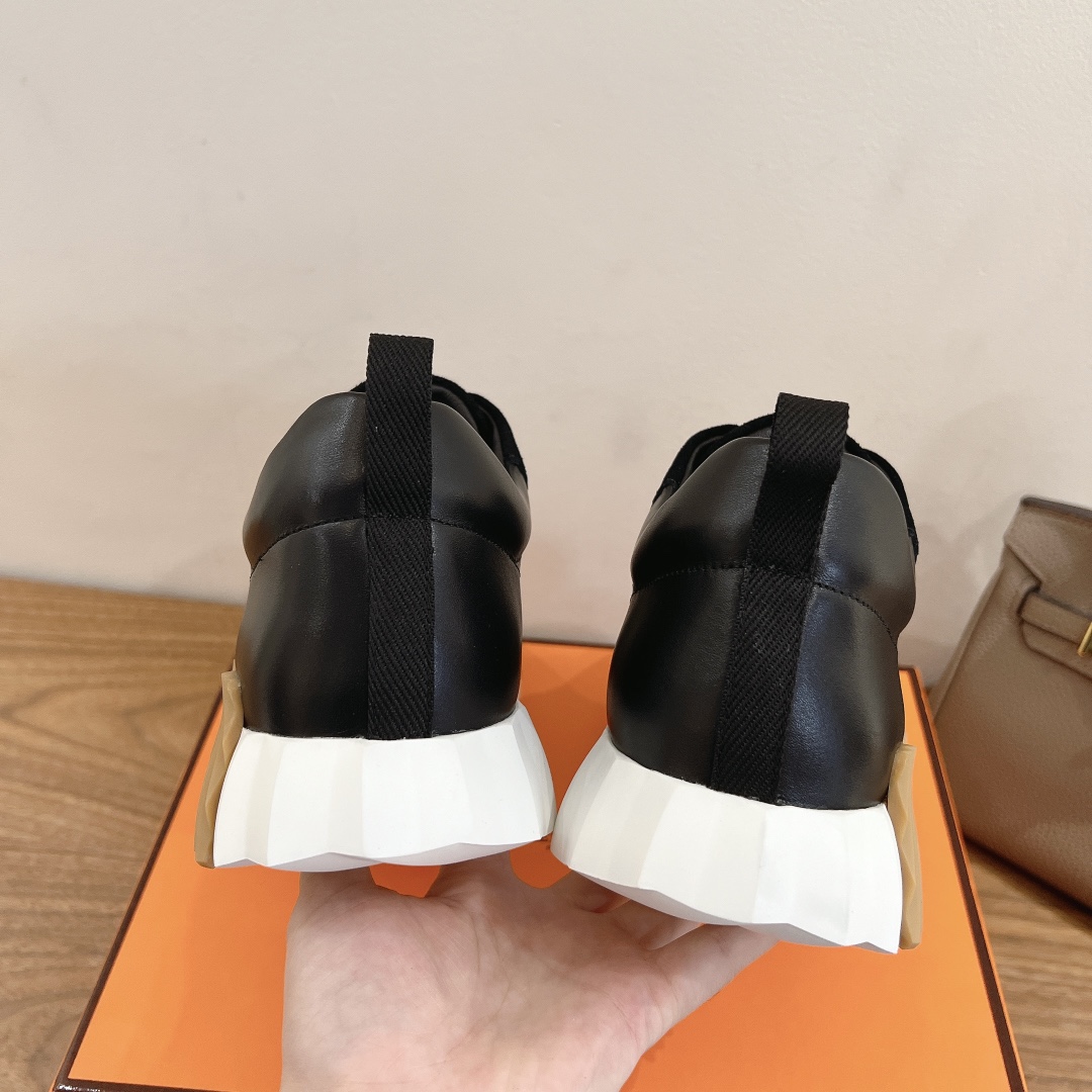 HERMES 02439
