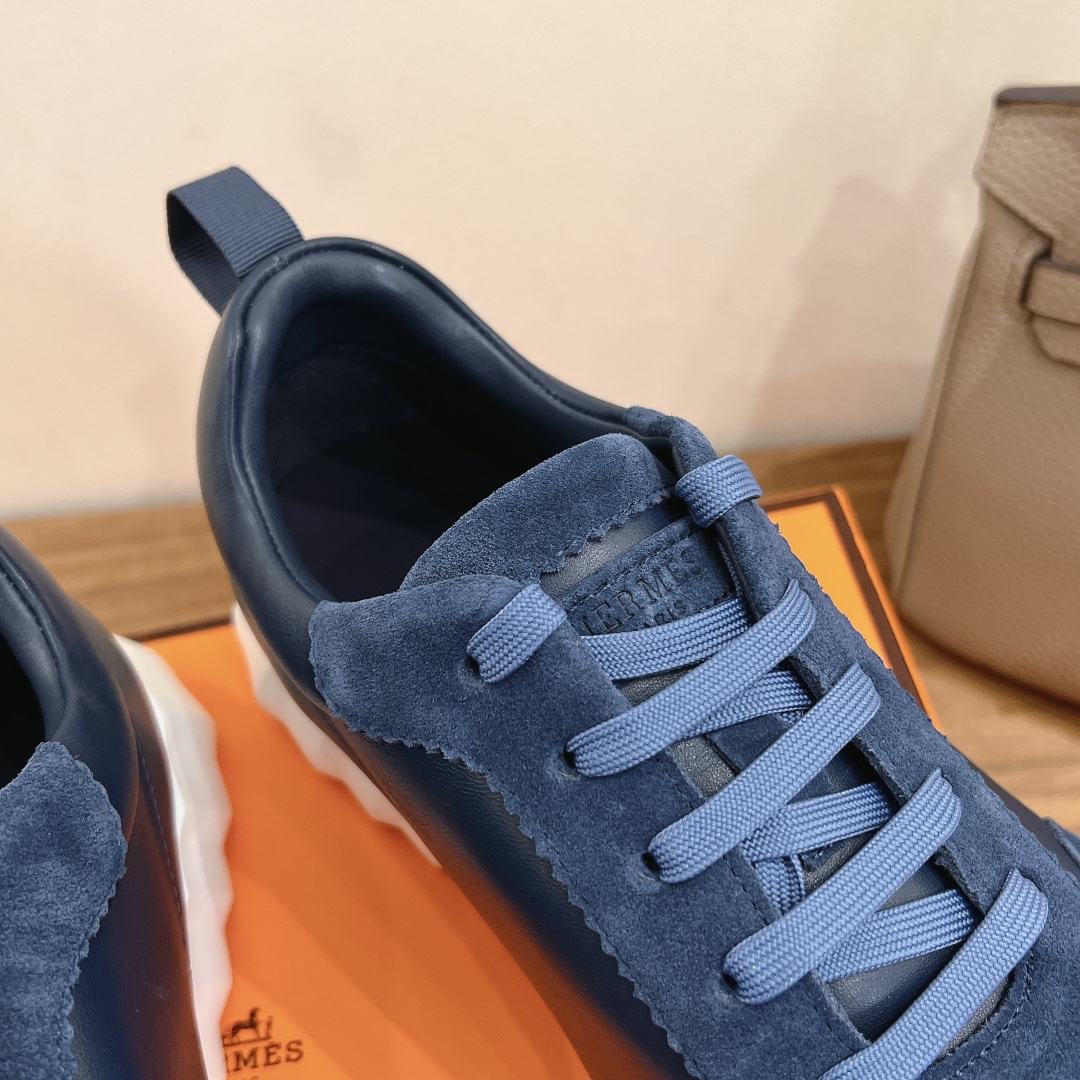 HERMES 02449