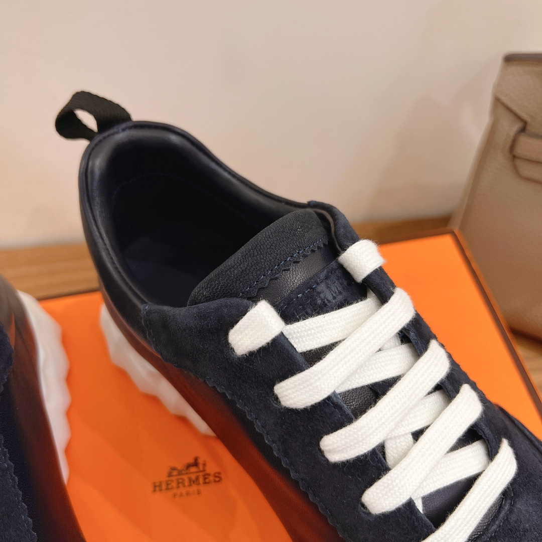 HERMES 02469