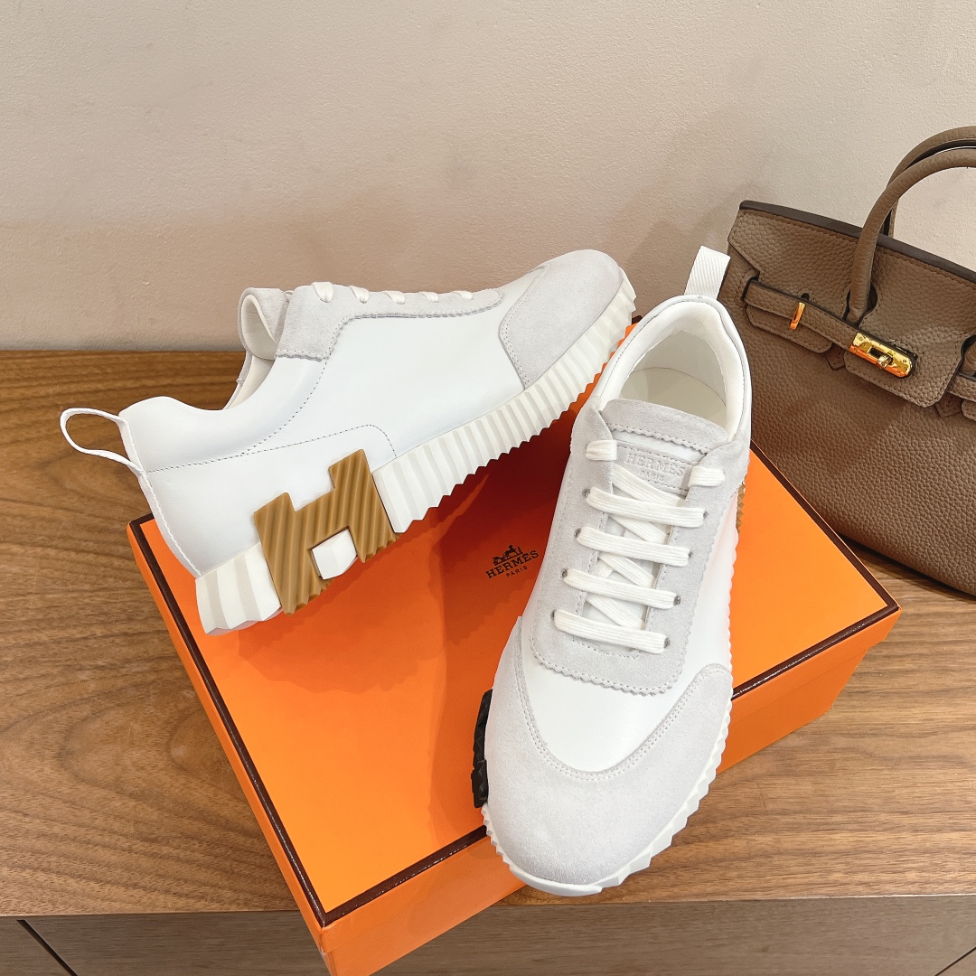 HERMES 02479