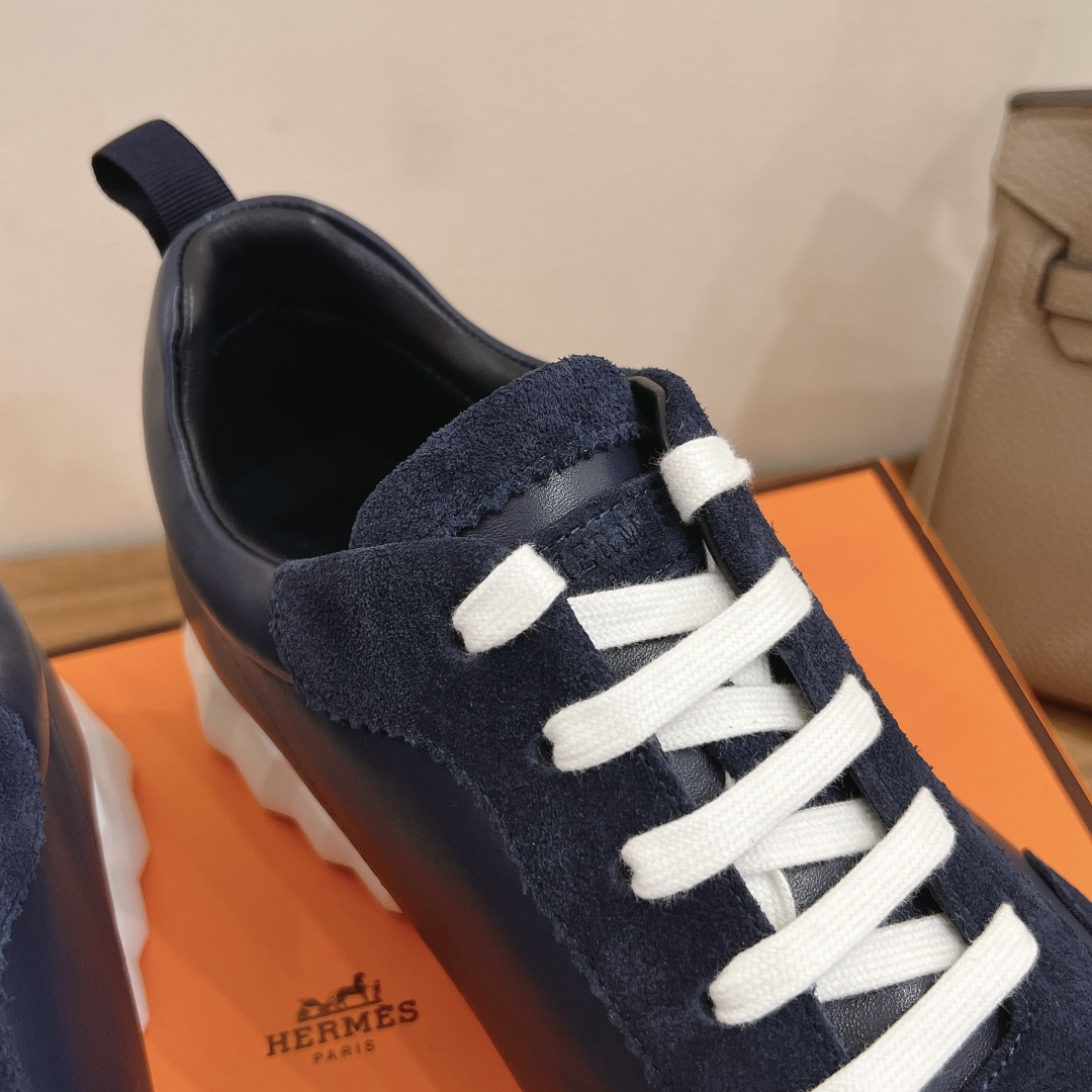 HERMES 02489