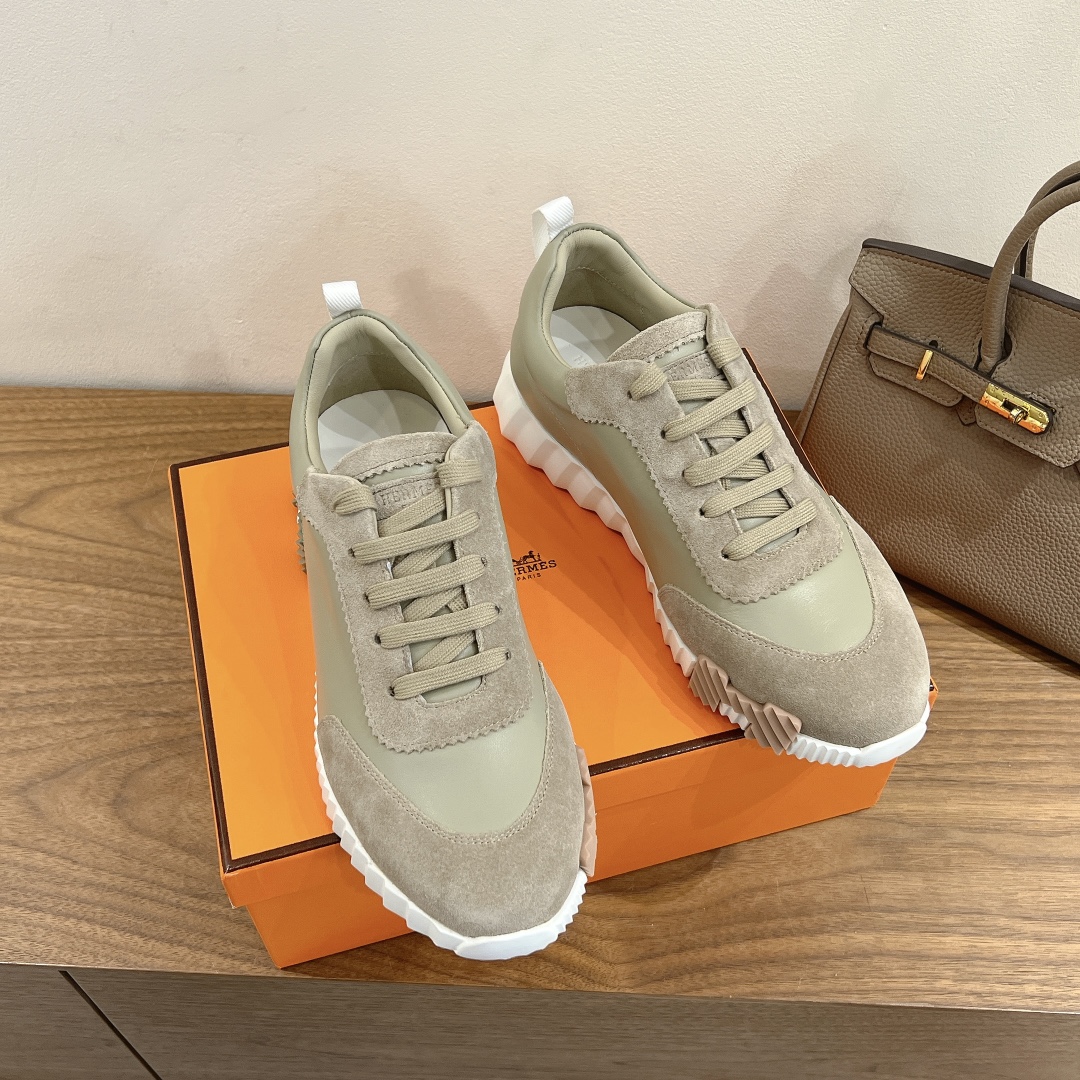 HERMES 02499