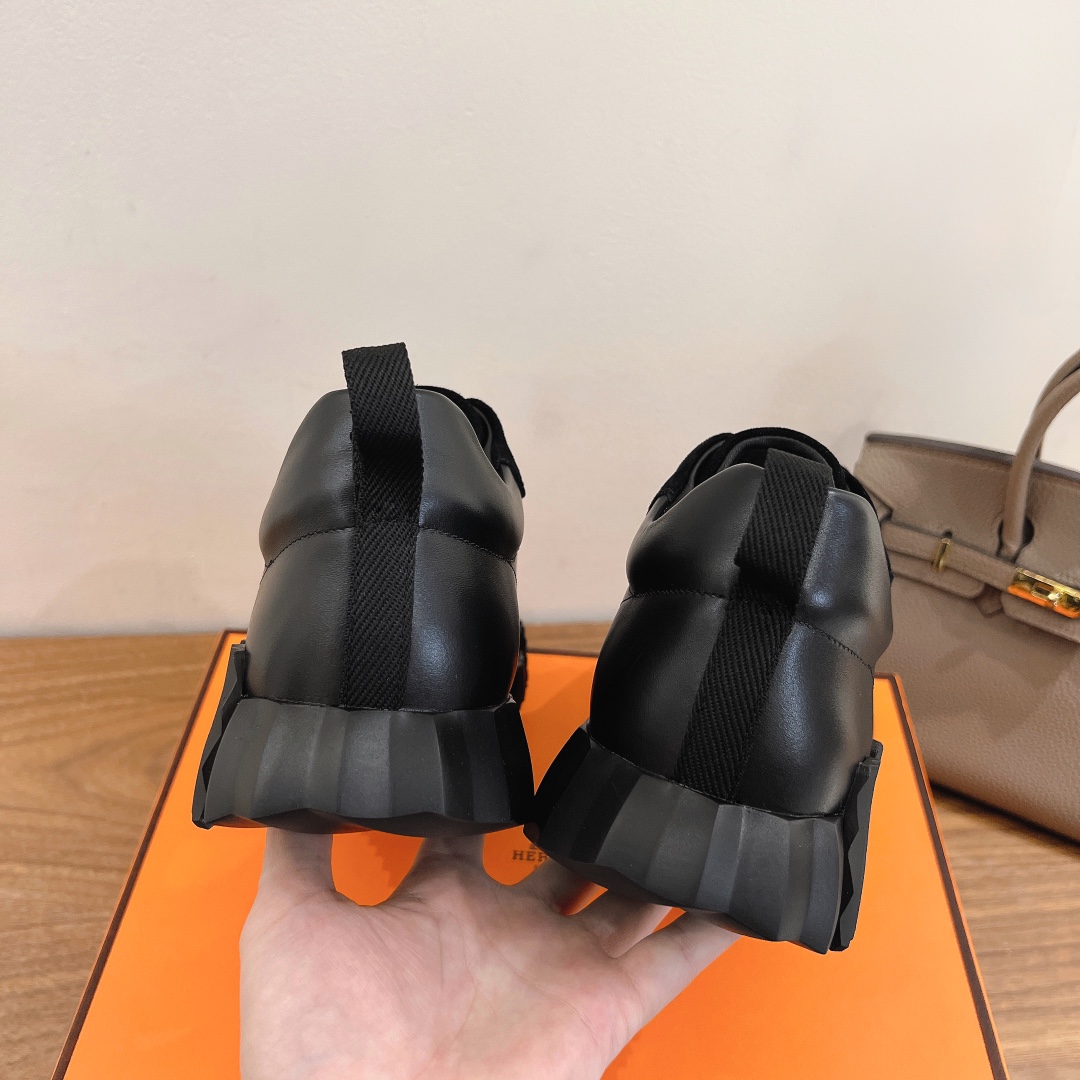 HERMES 02519