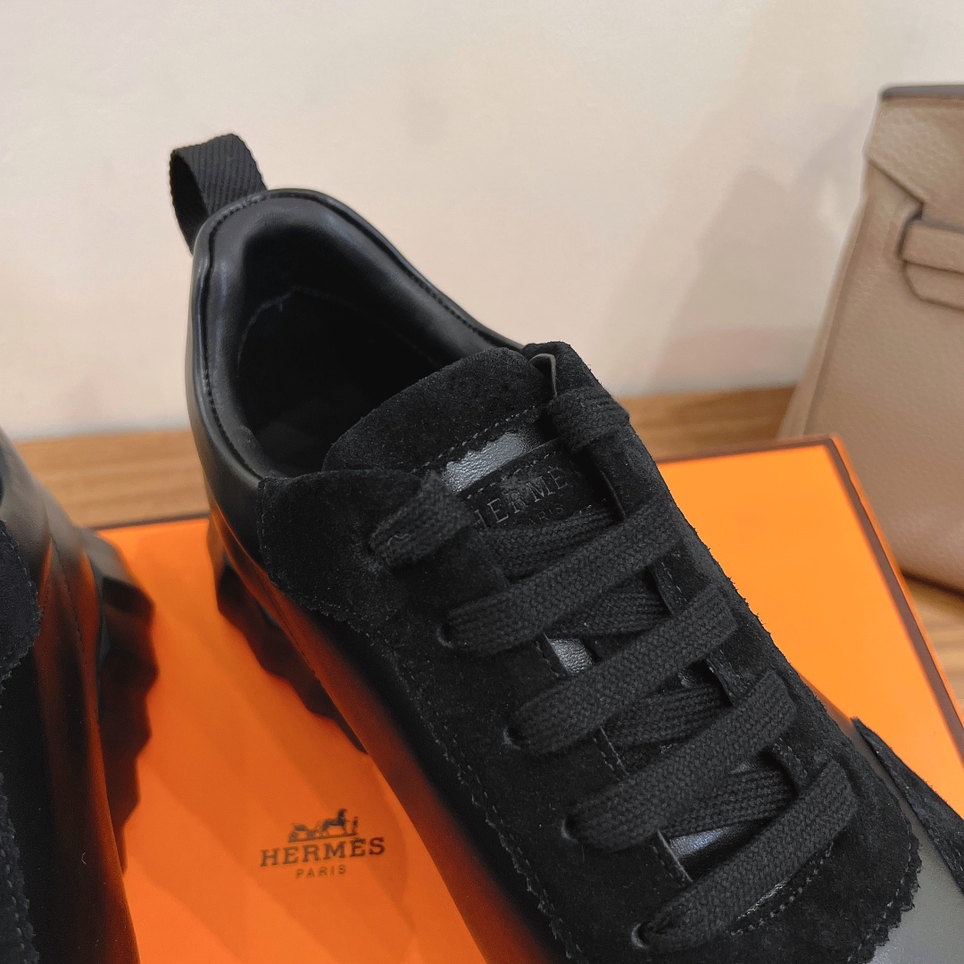 HERMES 02519