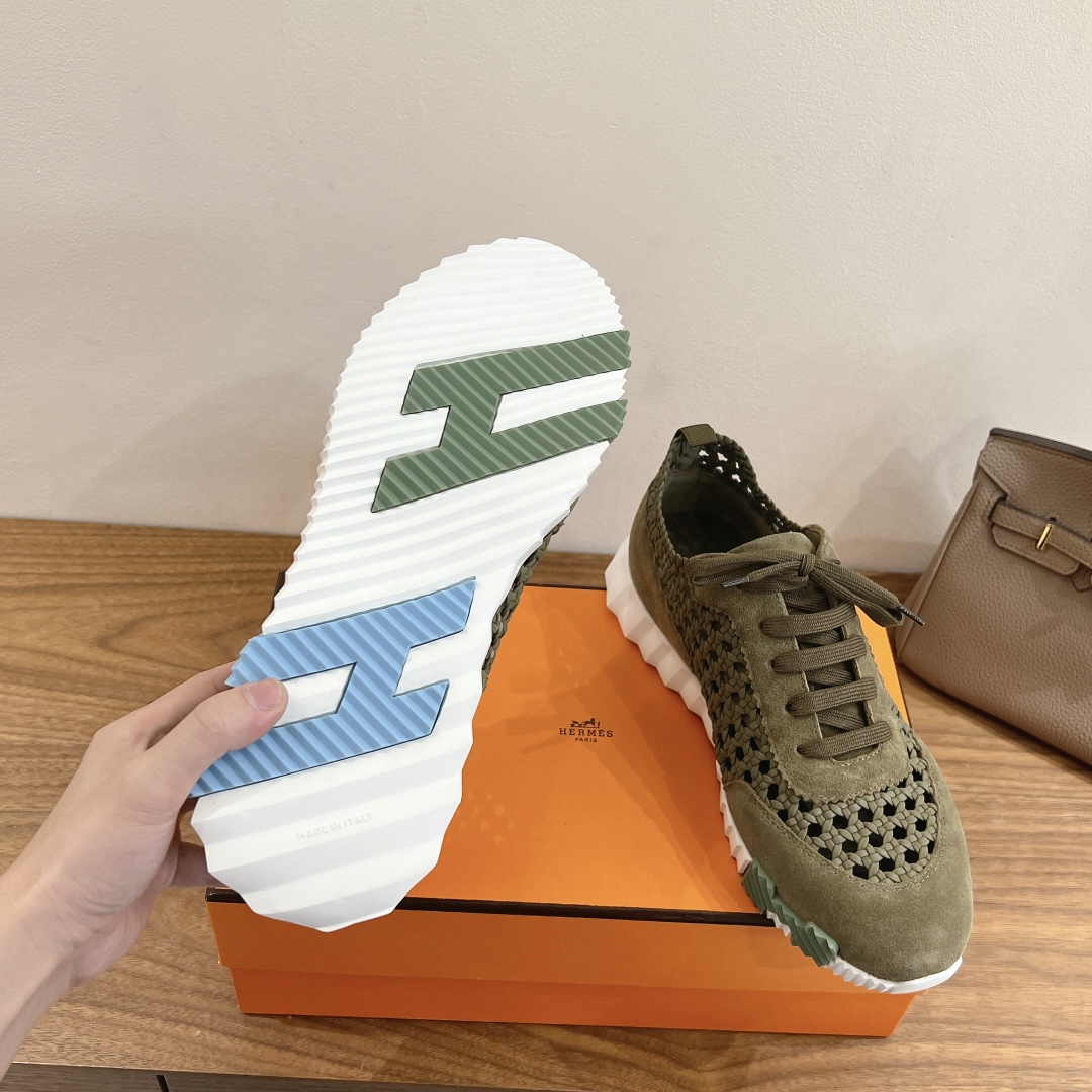 HERMES 02549