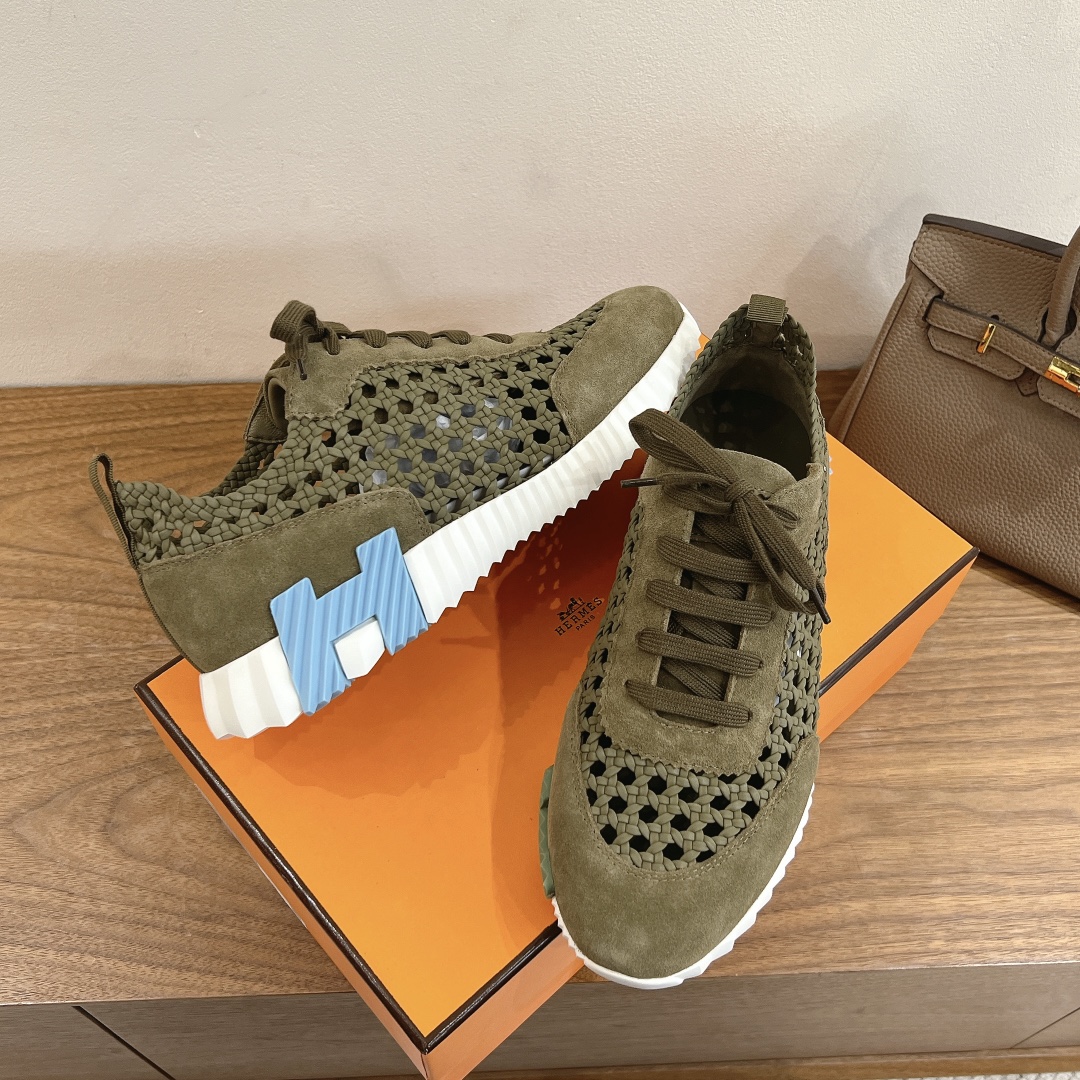 HERMES 02549