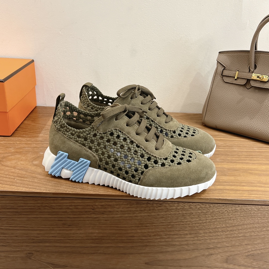 HERMES 02549