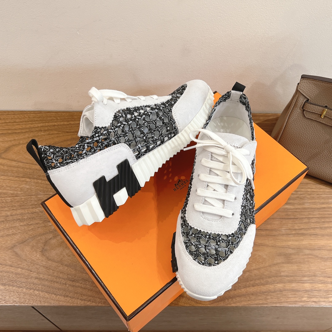 HERMES 02569
