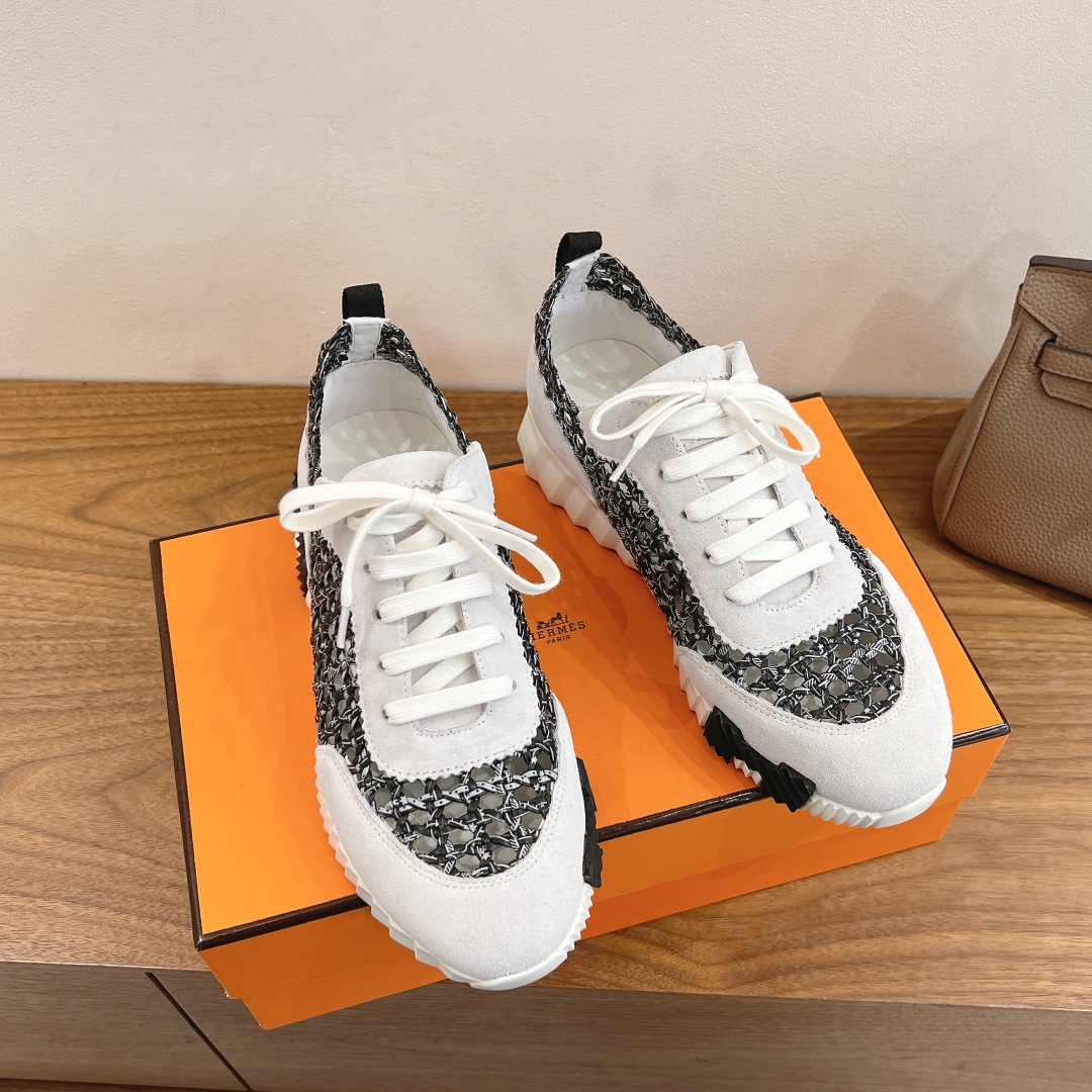 HERMES 02569