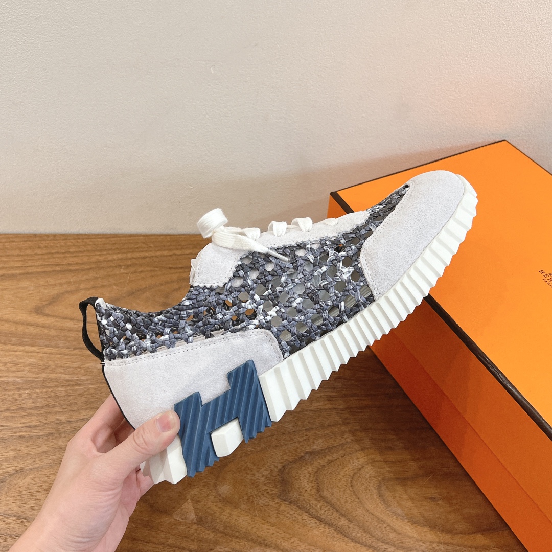 HERMES 02589