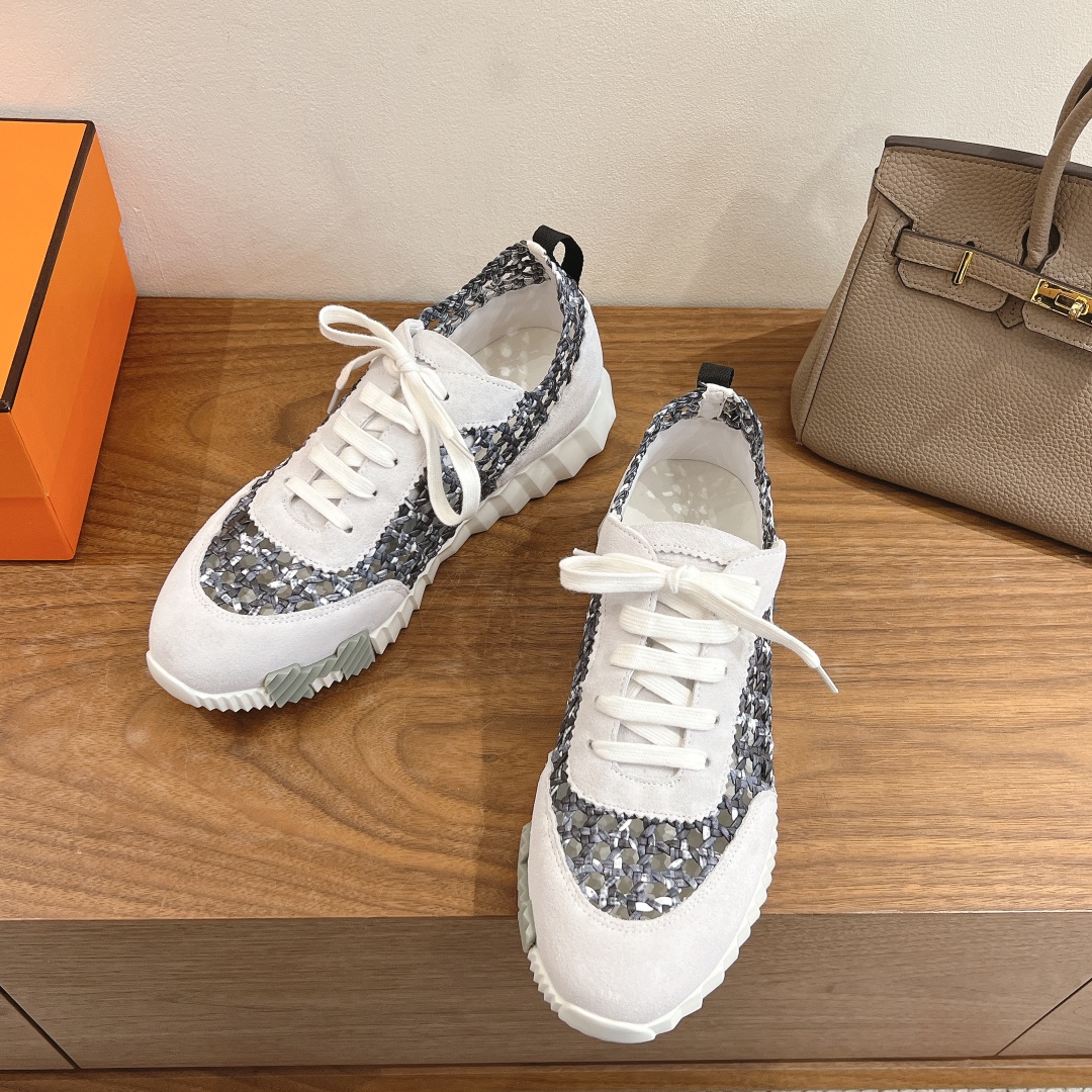 HERMES 02589