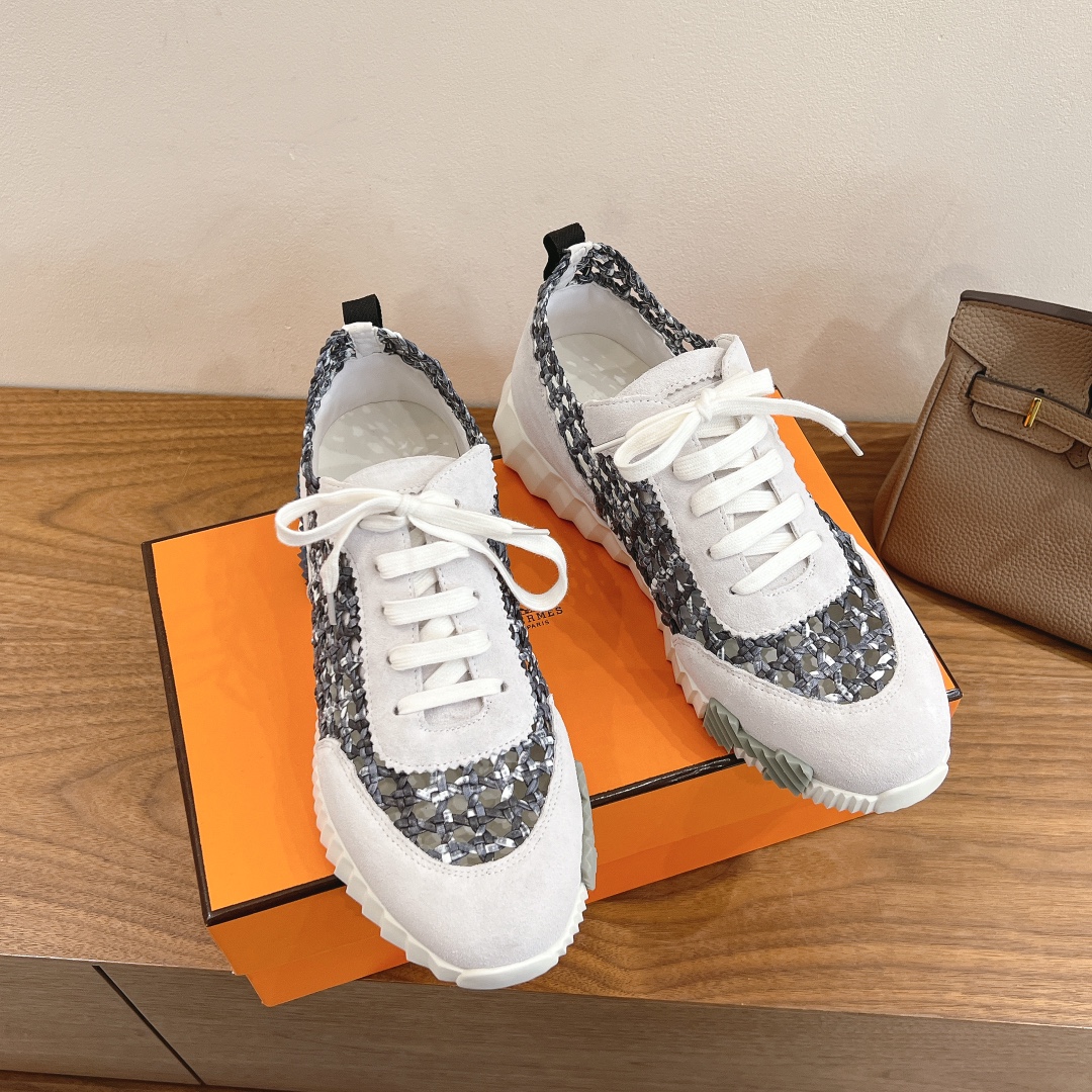 HERMES 02589