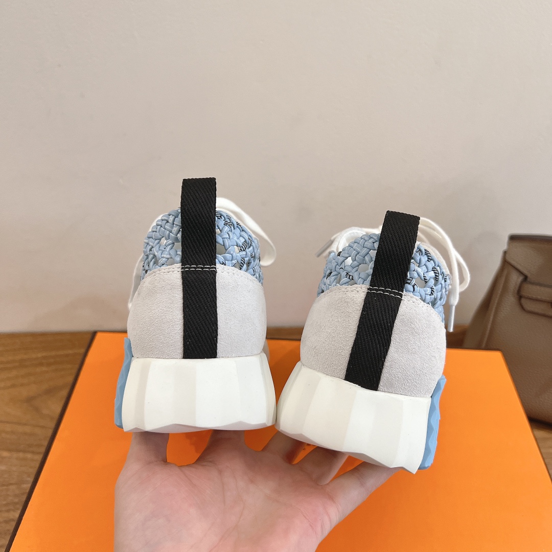 HERMES 02598