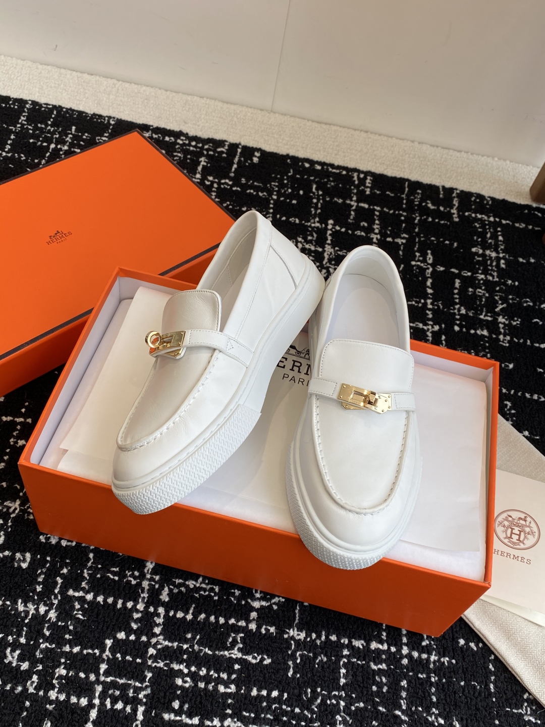 HERMES 02709