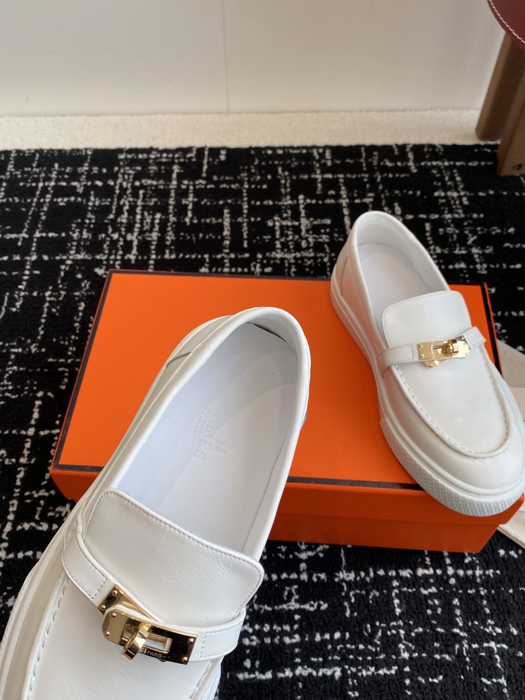 HERMES 02709