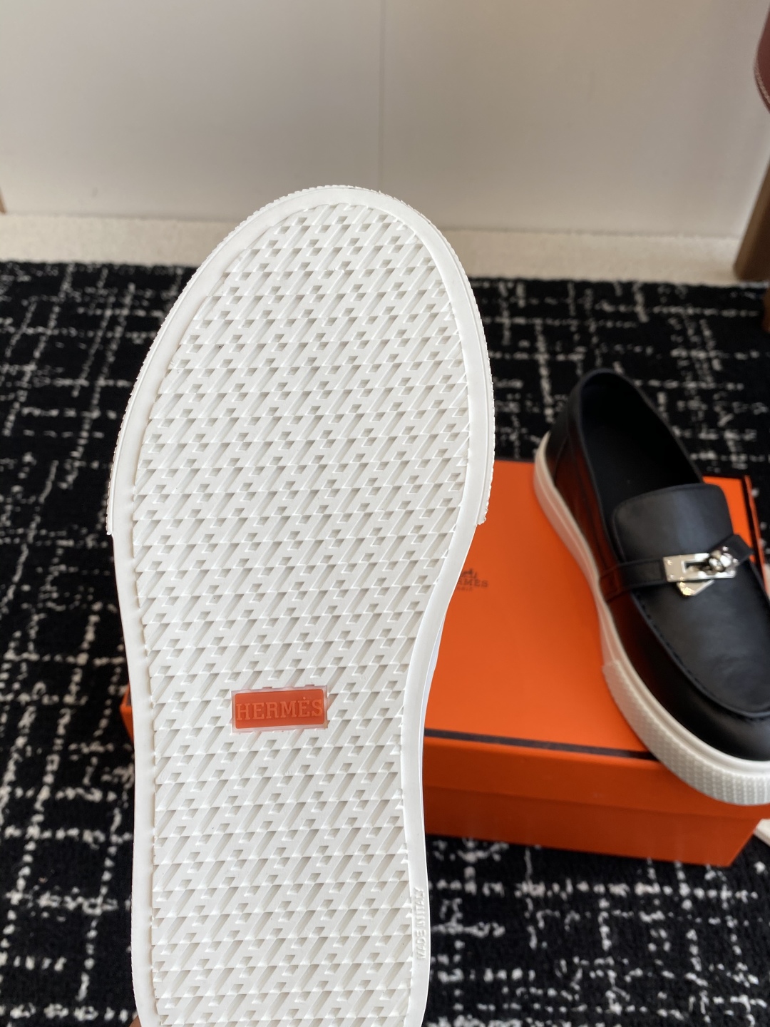 HERMES 02719