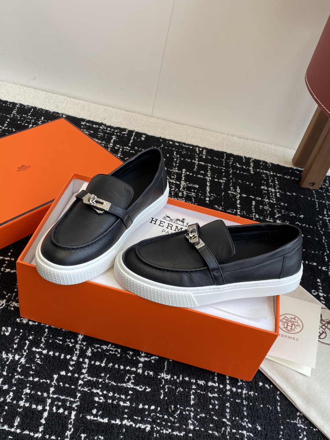 HERMES 02719