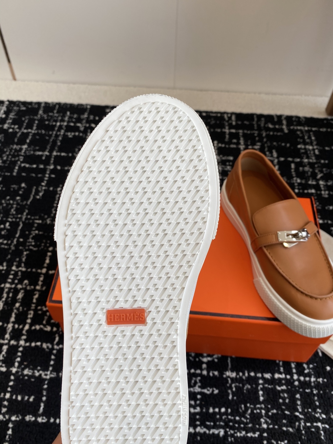 HERMES 02729