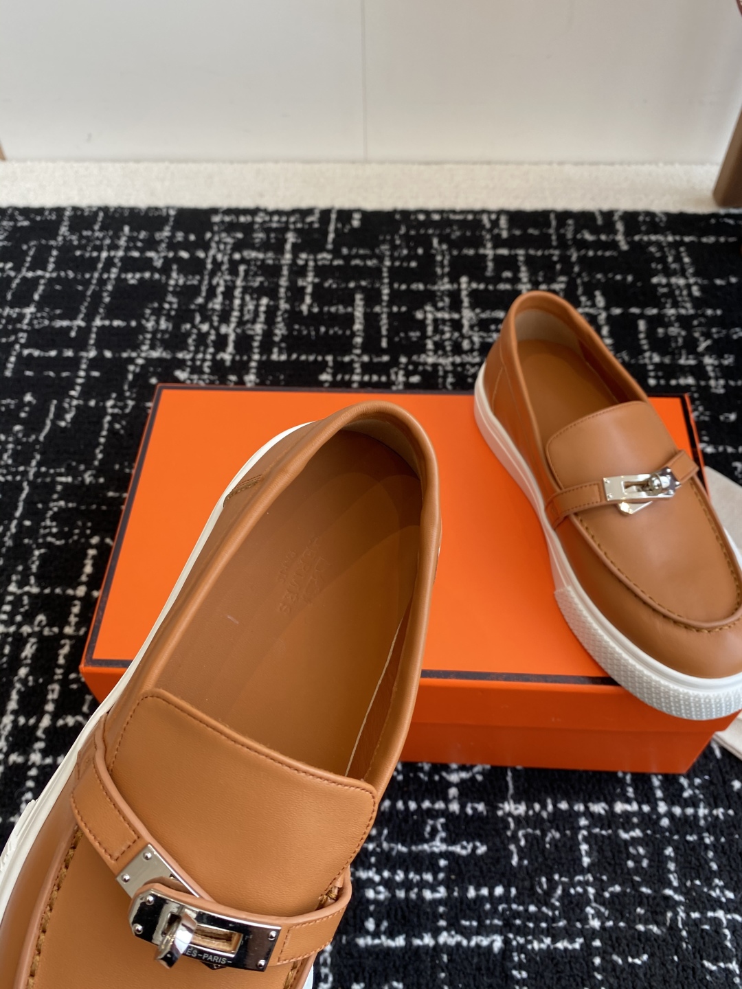 HERMES 02729