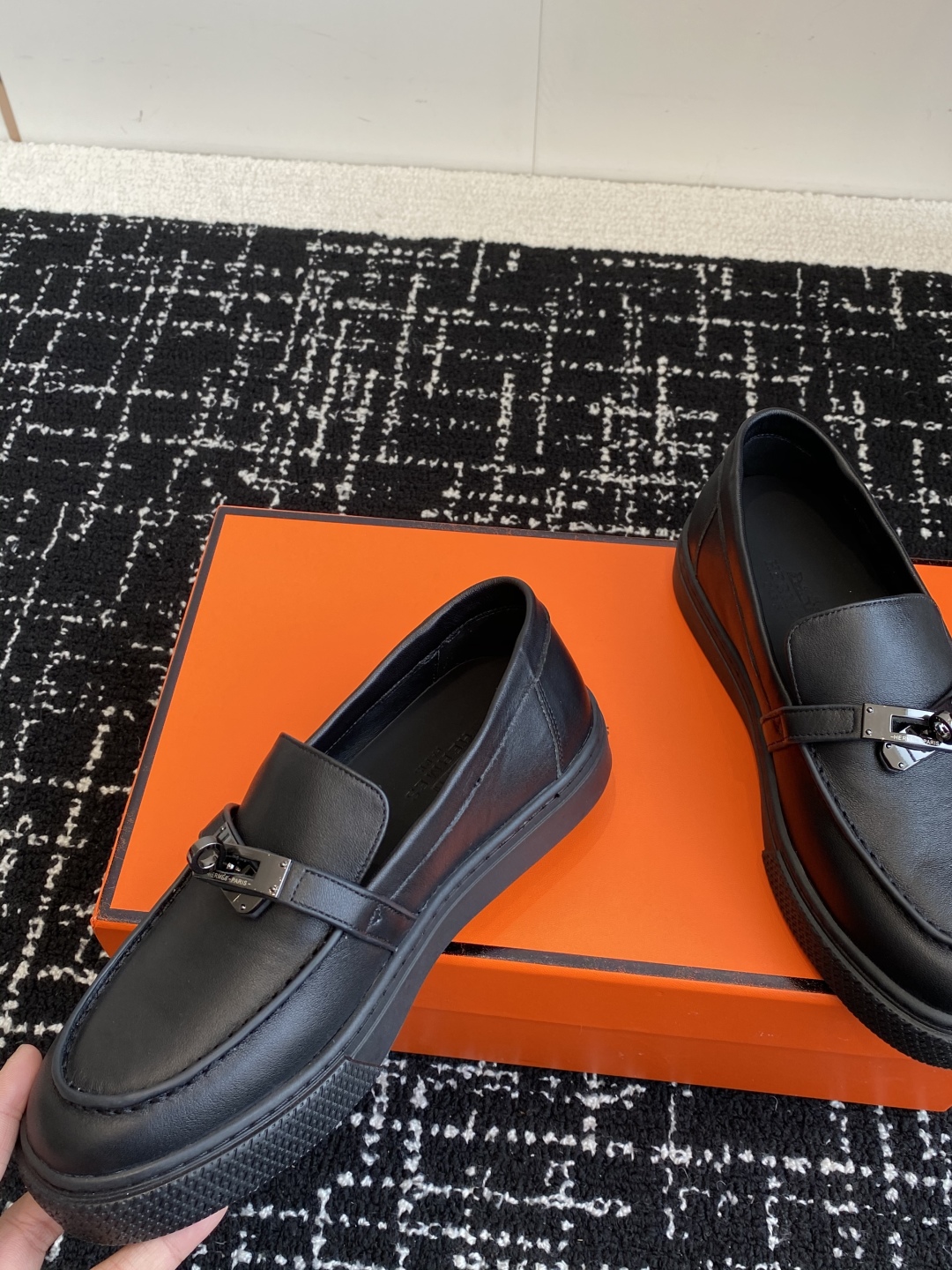 HERMES 02739