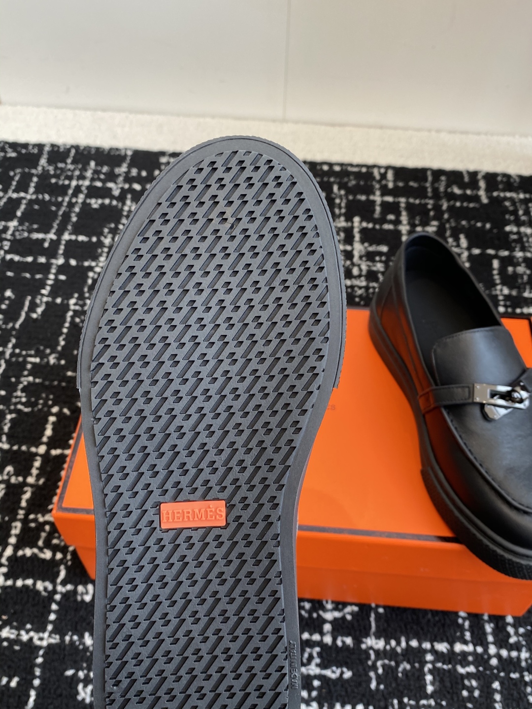 HERMES 02739