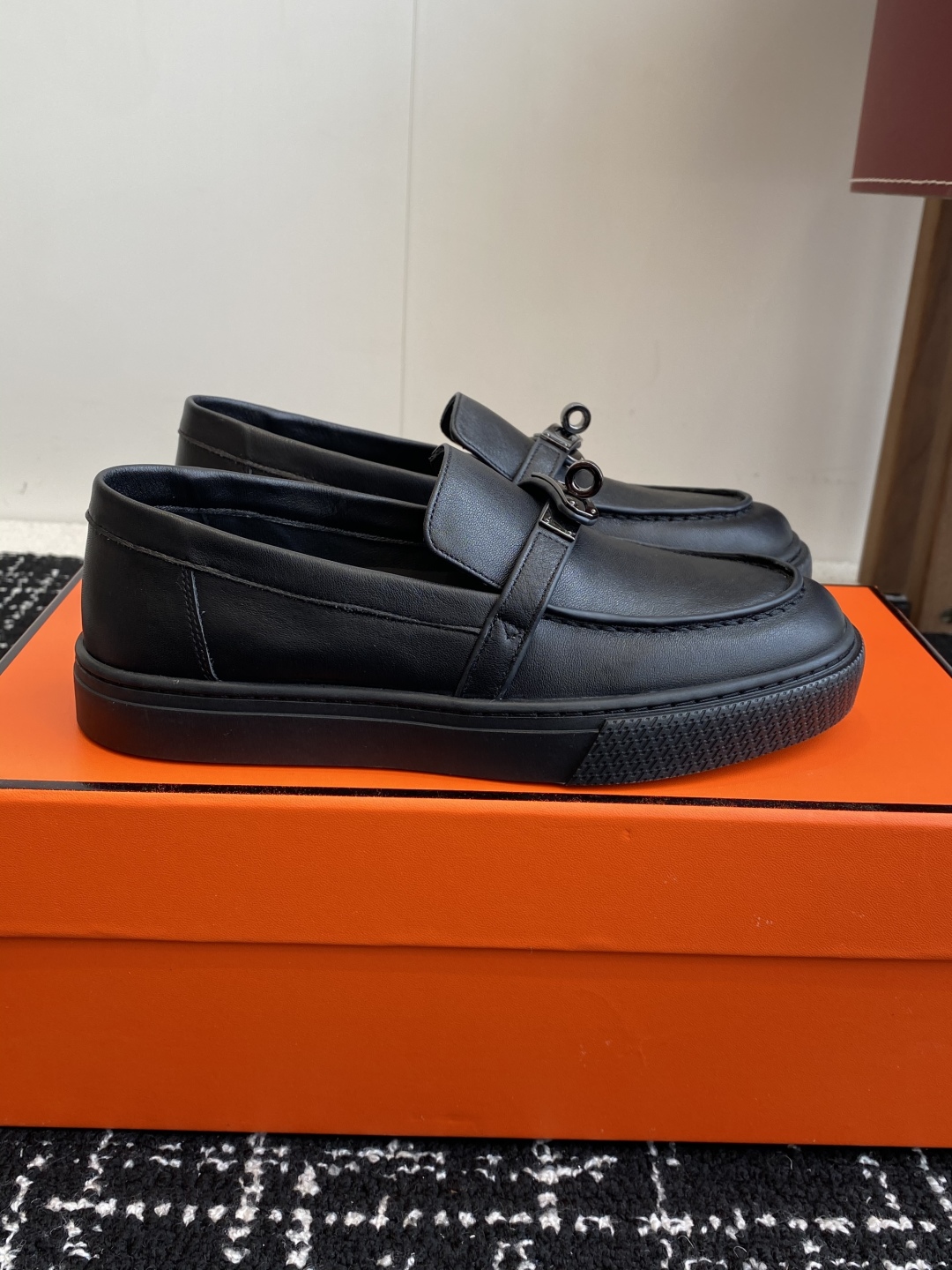 HERMES 02739