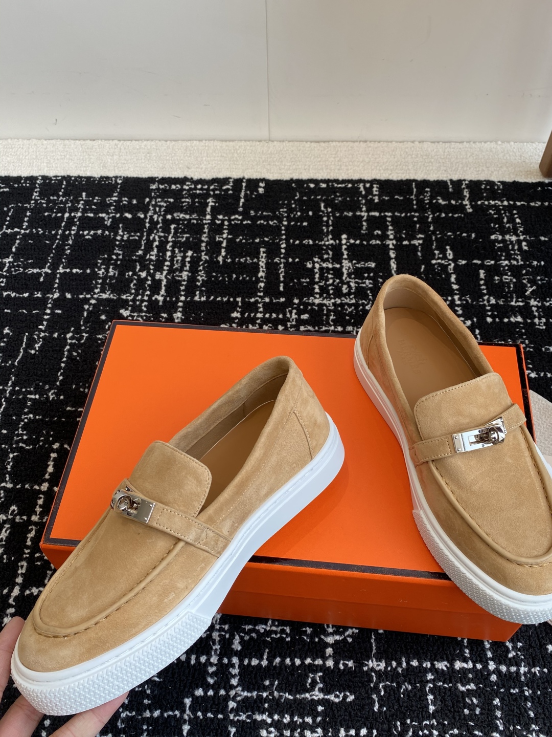 HERMES 02759