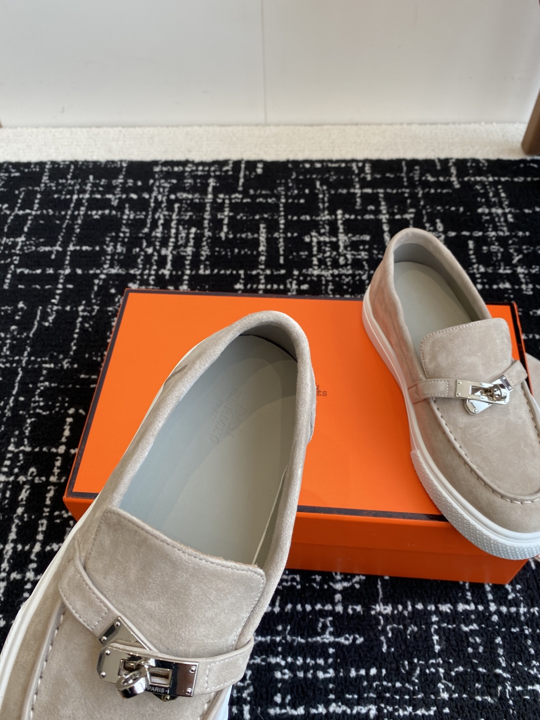 HERMES 02769
