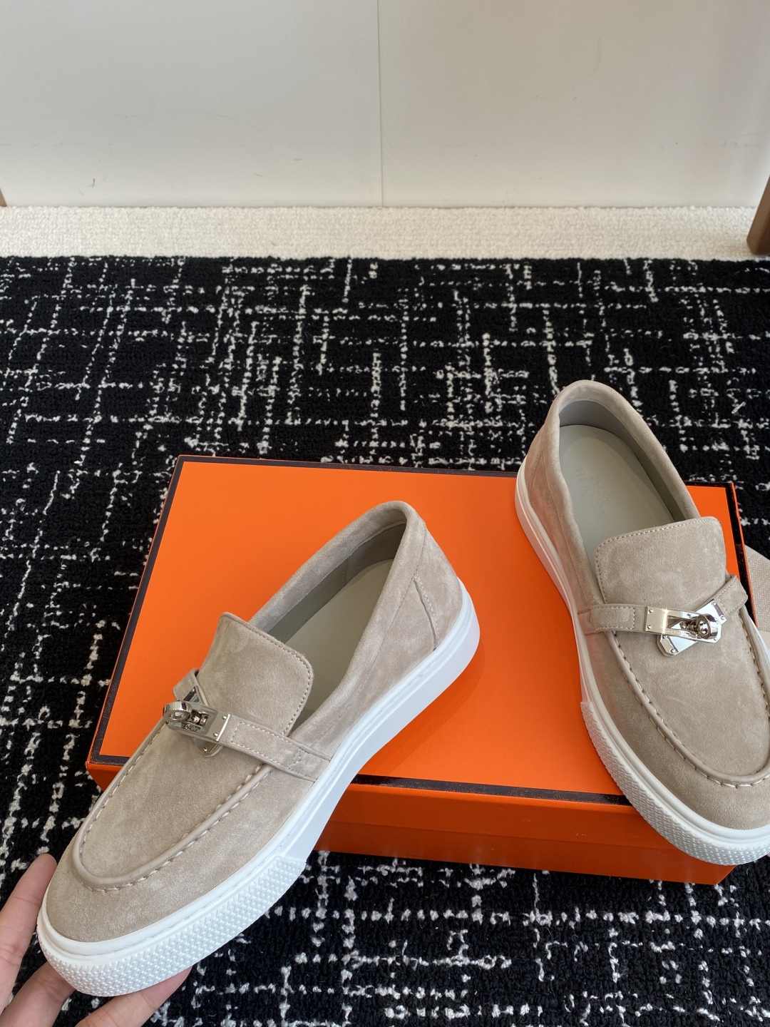 HERMES 02769