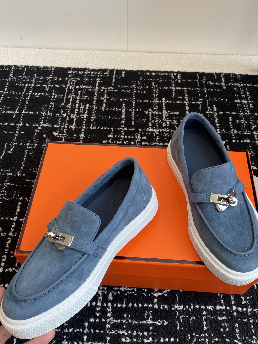 HERMES 02779