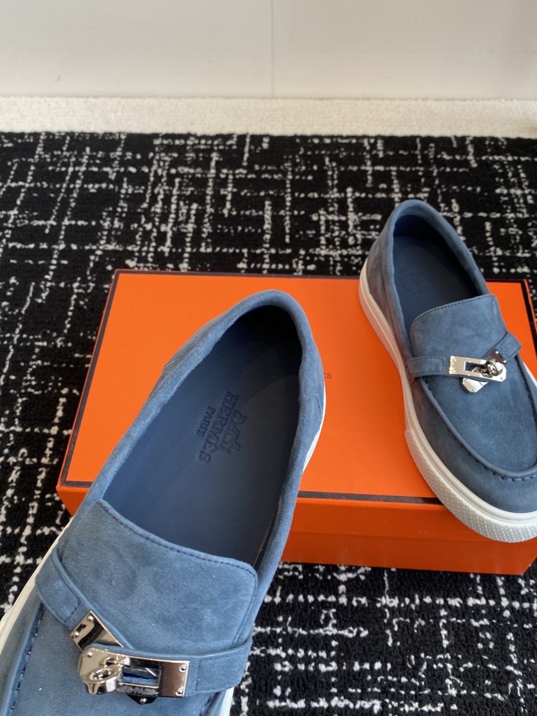 HERMES 02779