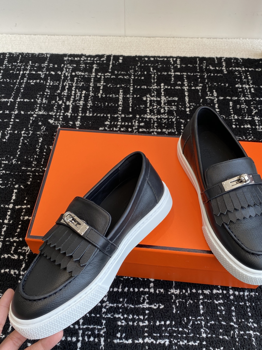 HERMES 02819