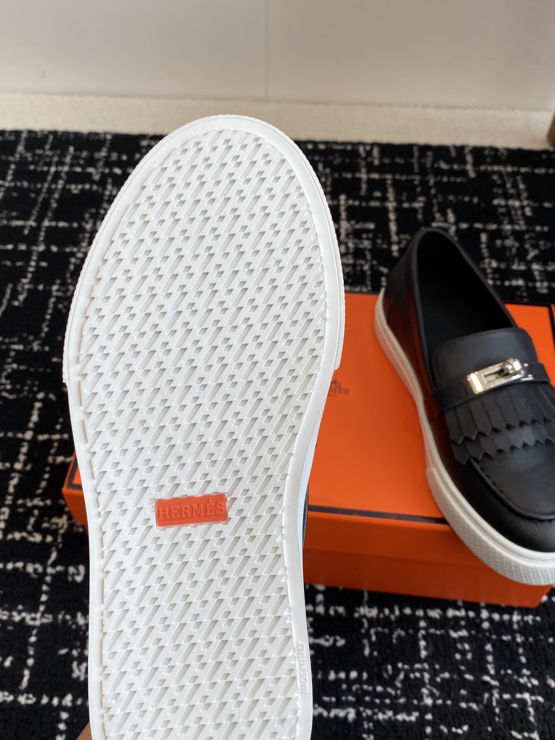 HERMES 02819