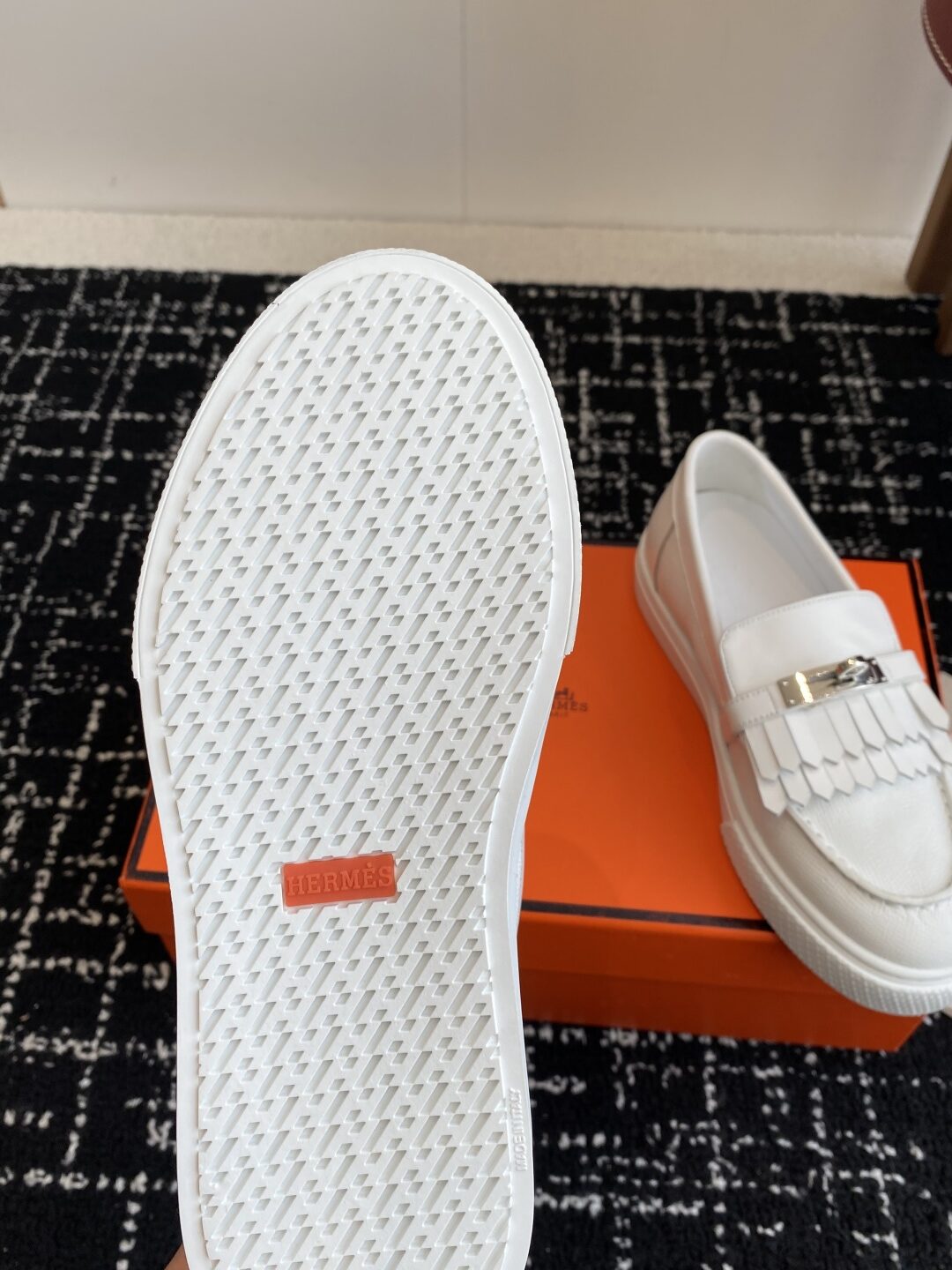 HERMES 02829