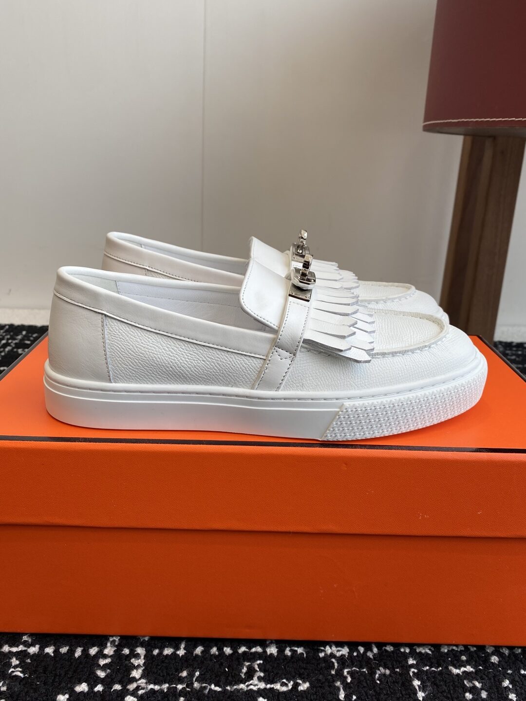 HERMES 02829