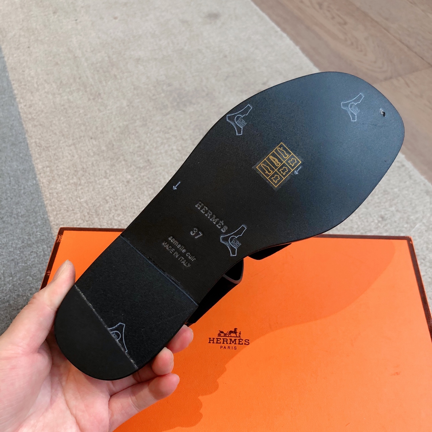 HERMES 02839