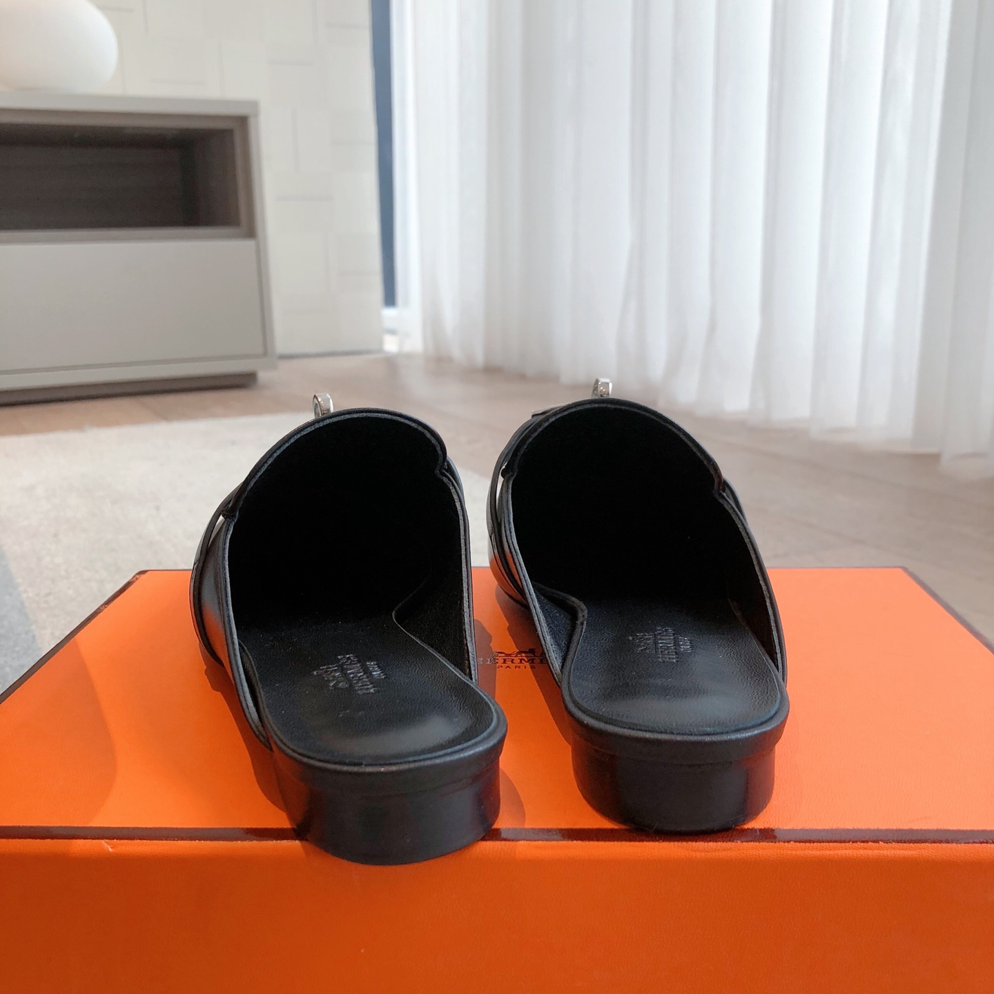 Hermès Hermès Oz Mule Women's Mules Black