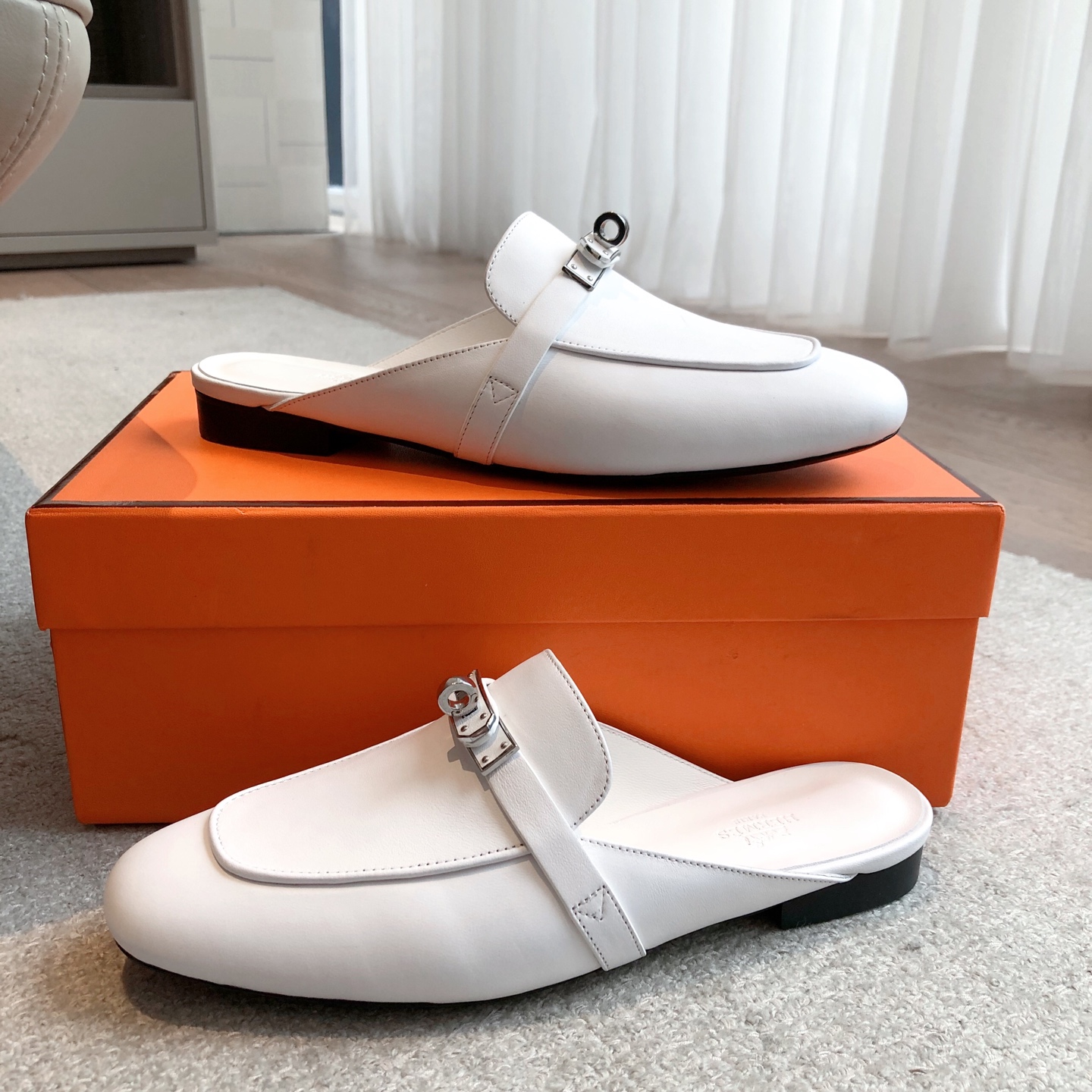 Hermès Hermès Oz Mule Women's Mules white