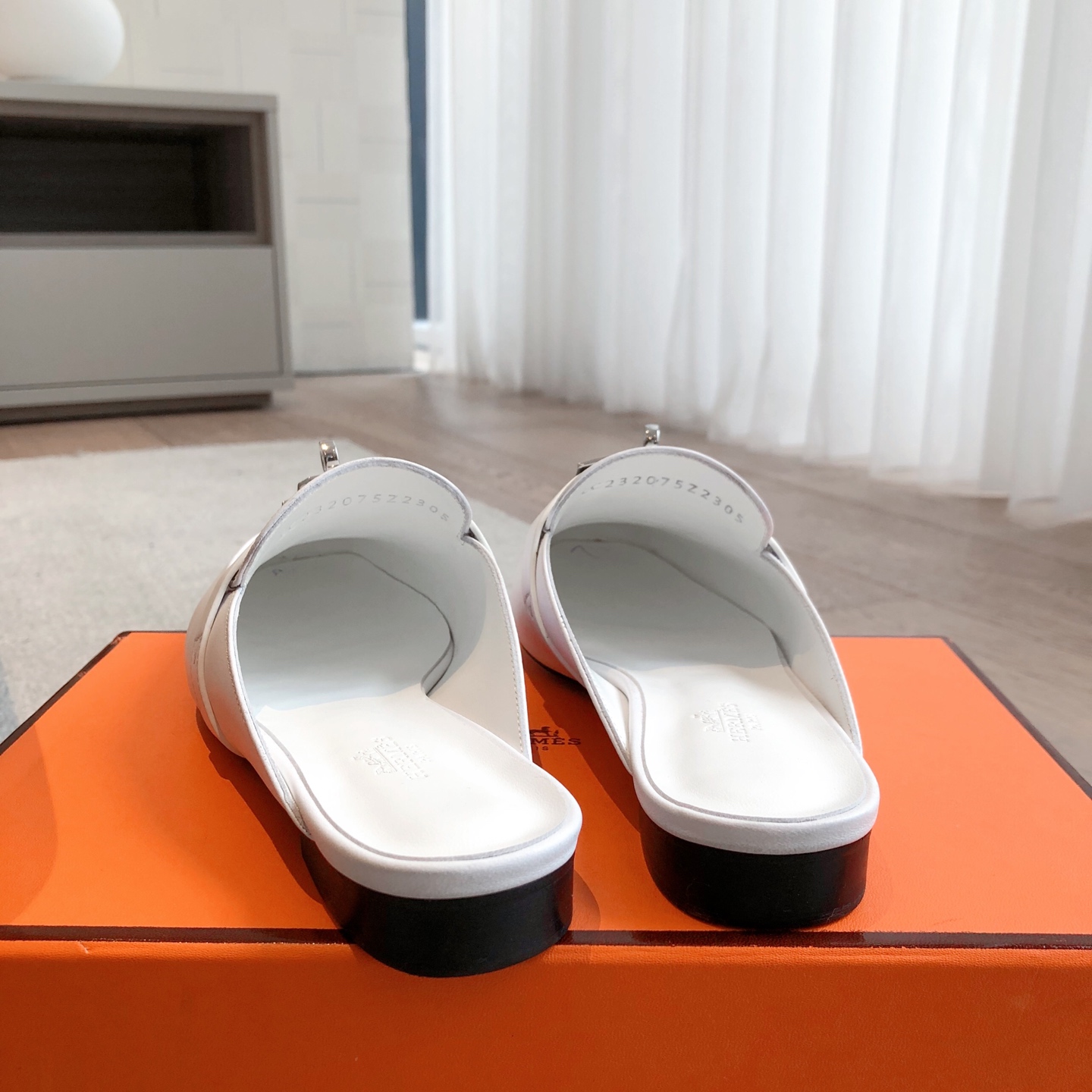 Hermès Hermès Oz Mule Women's Mules white