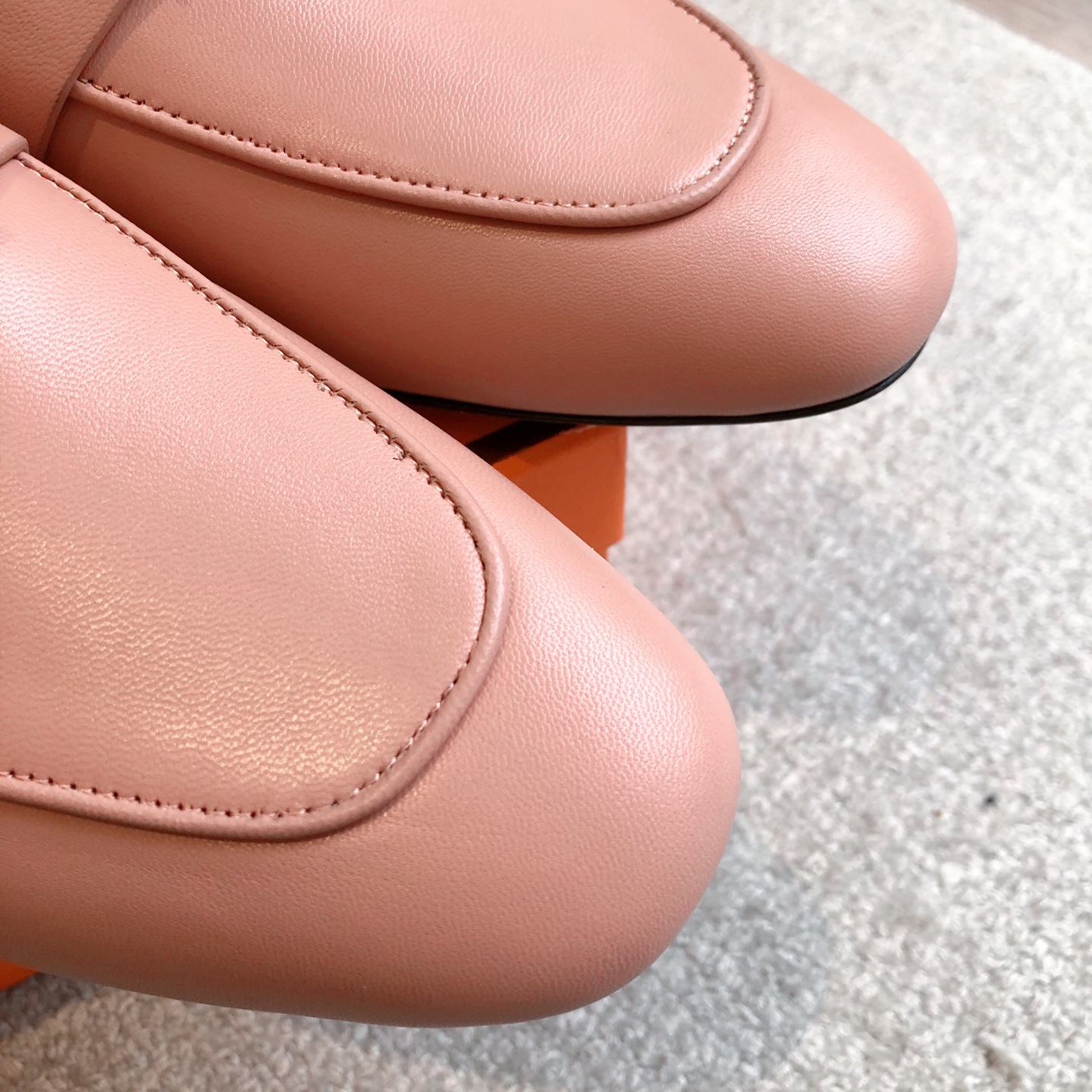 Hermès Hermès Oz Mule Women's Mules pink