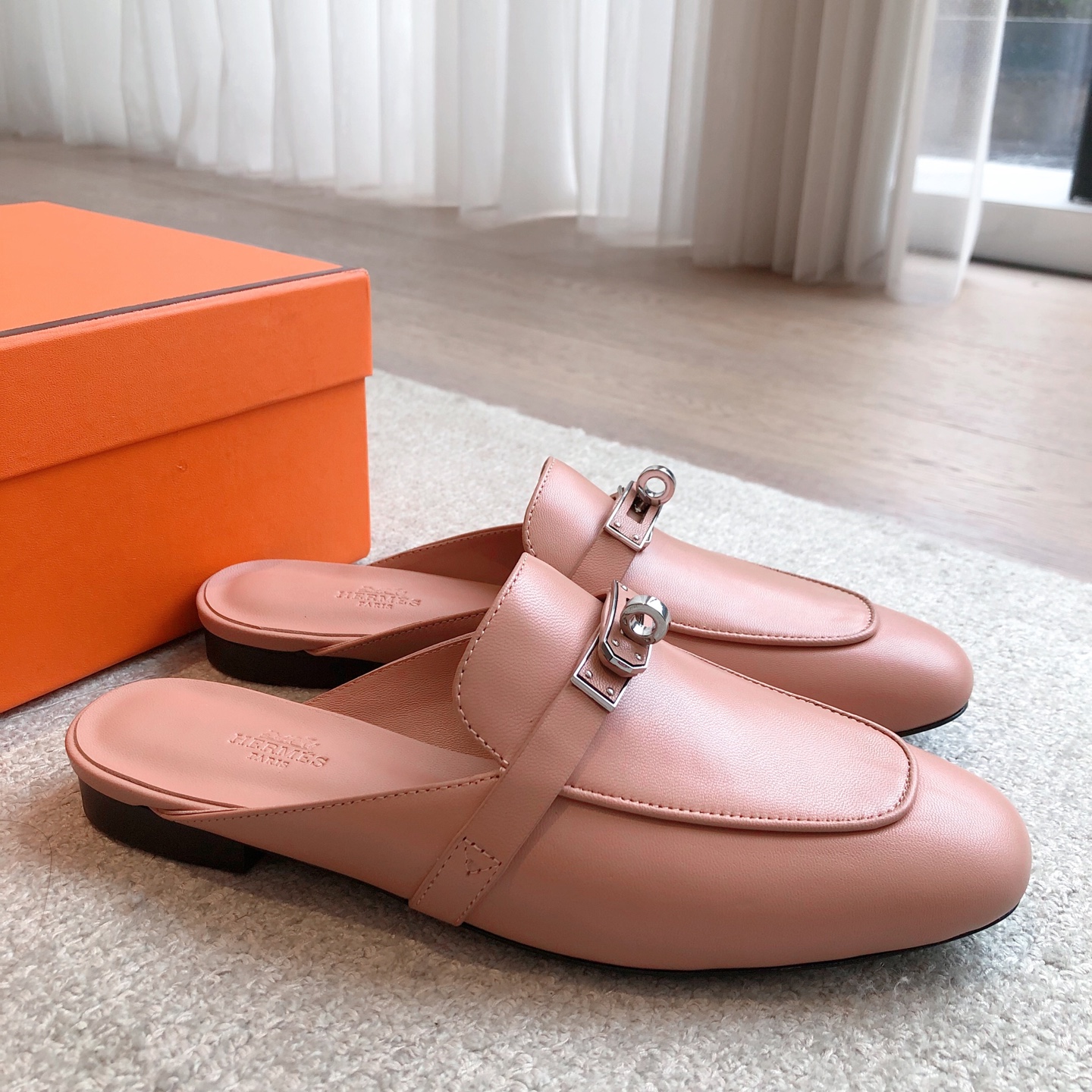 Hermès Hermès Oz Mule Women's Mules pink