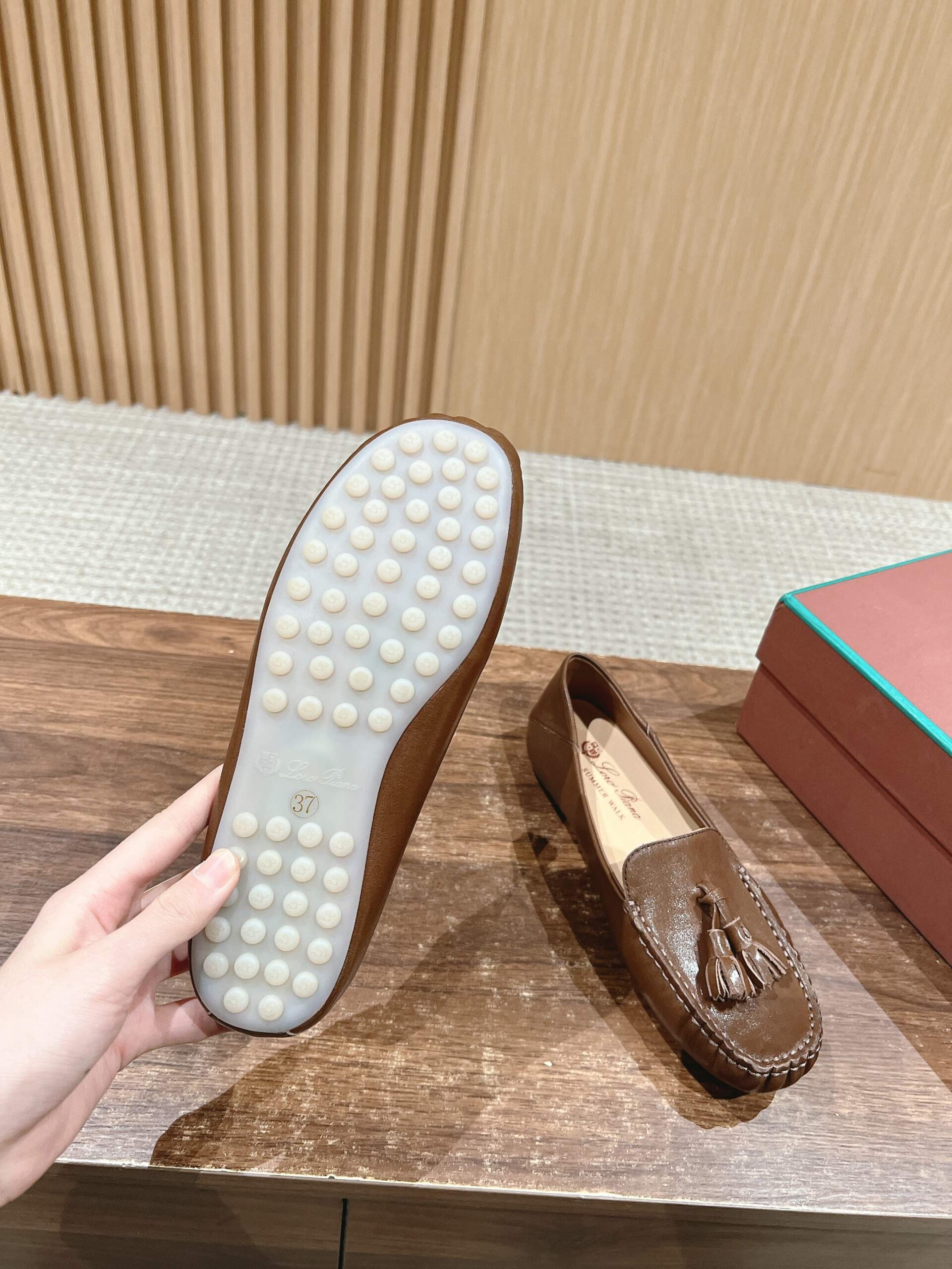 HERMES   0439