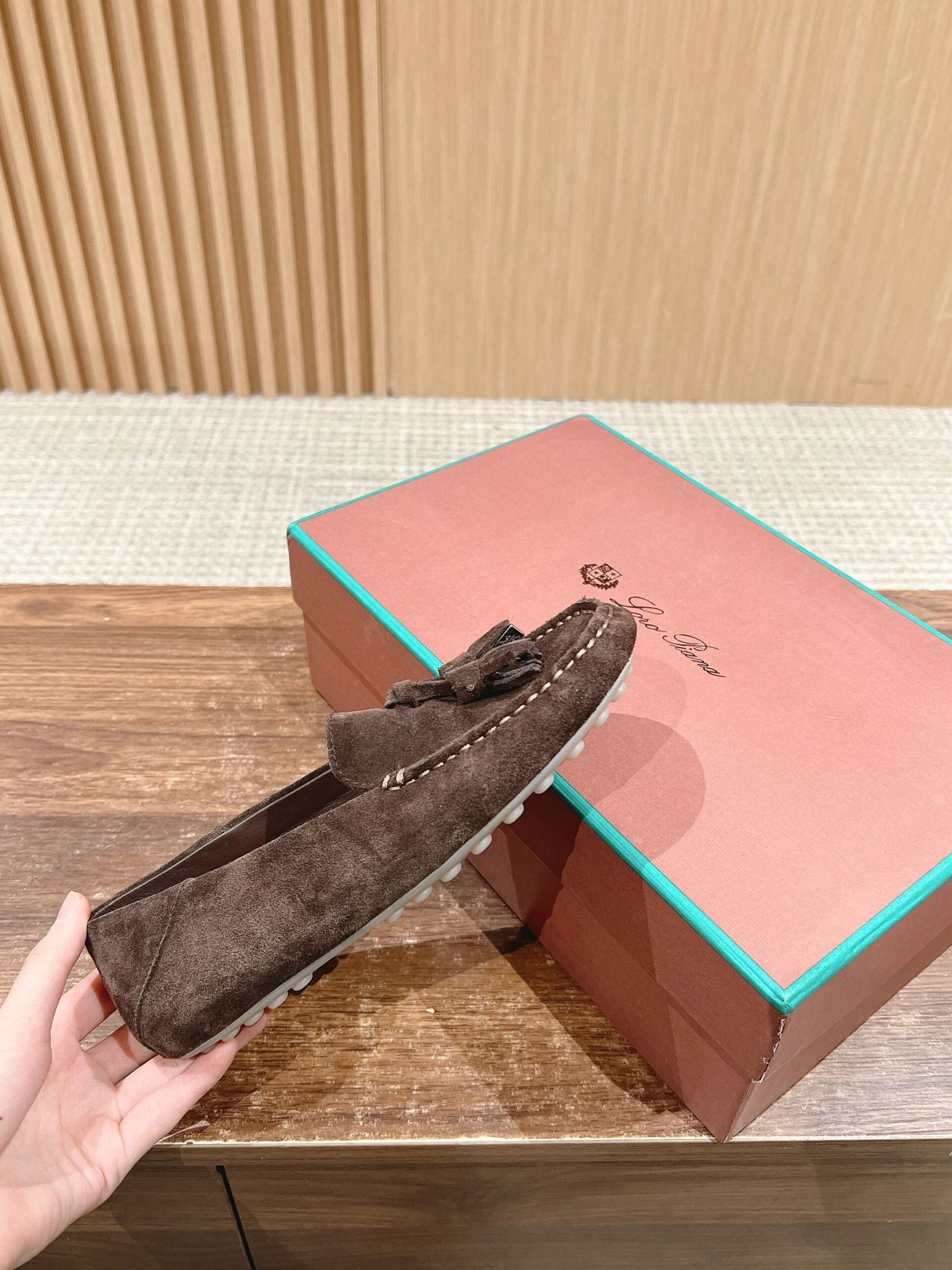 HERMES   0469