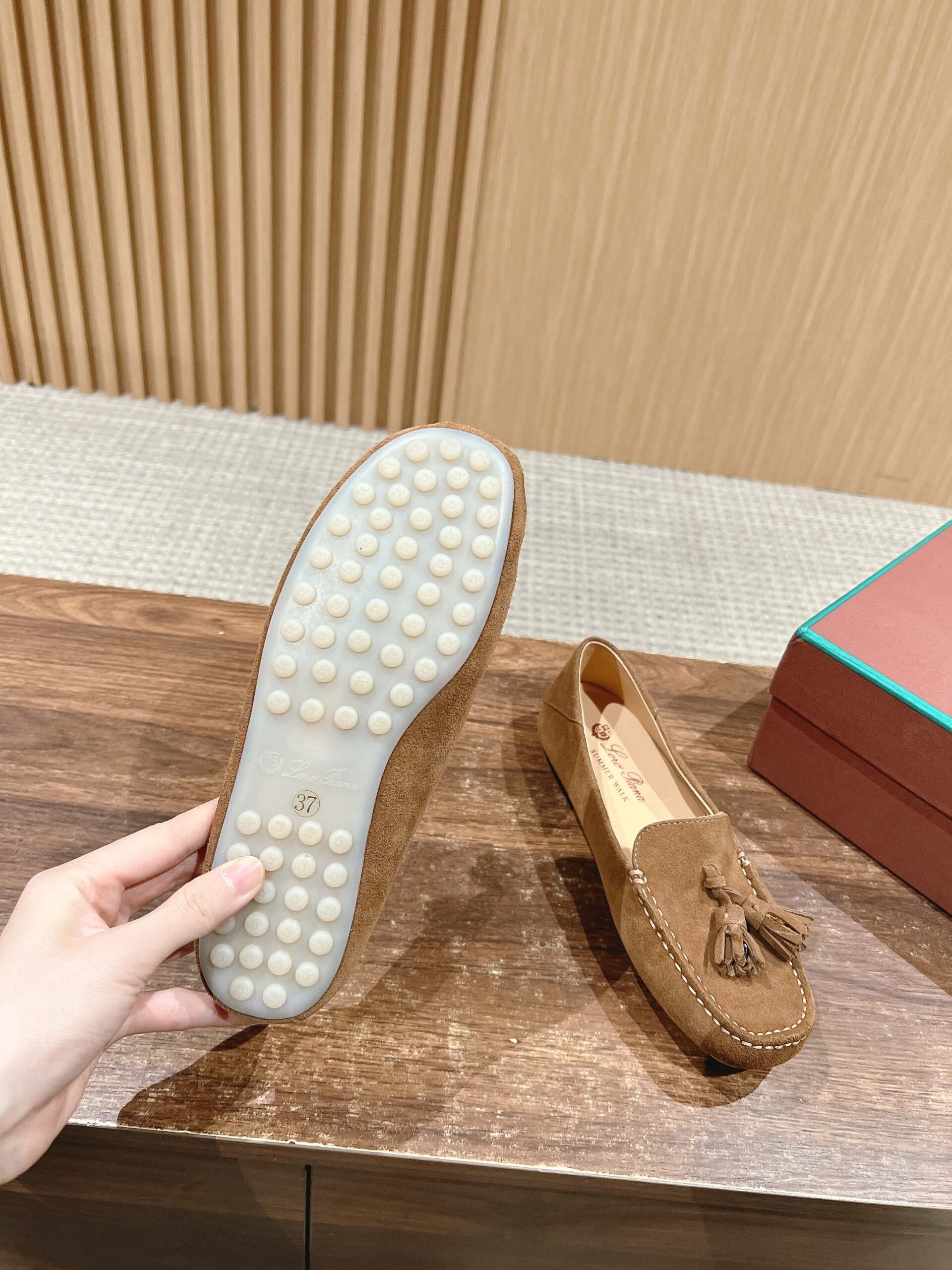 HERMES   0489
