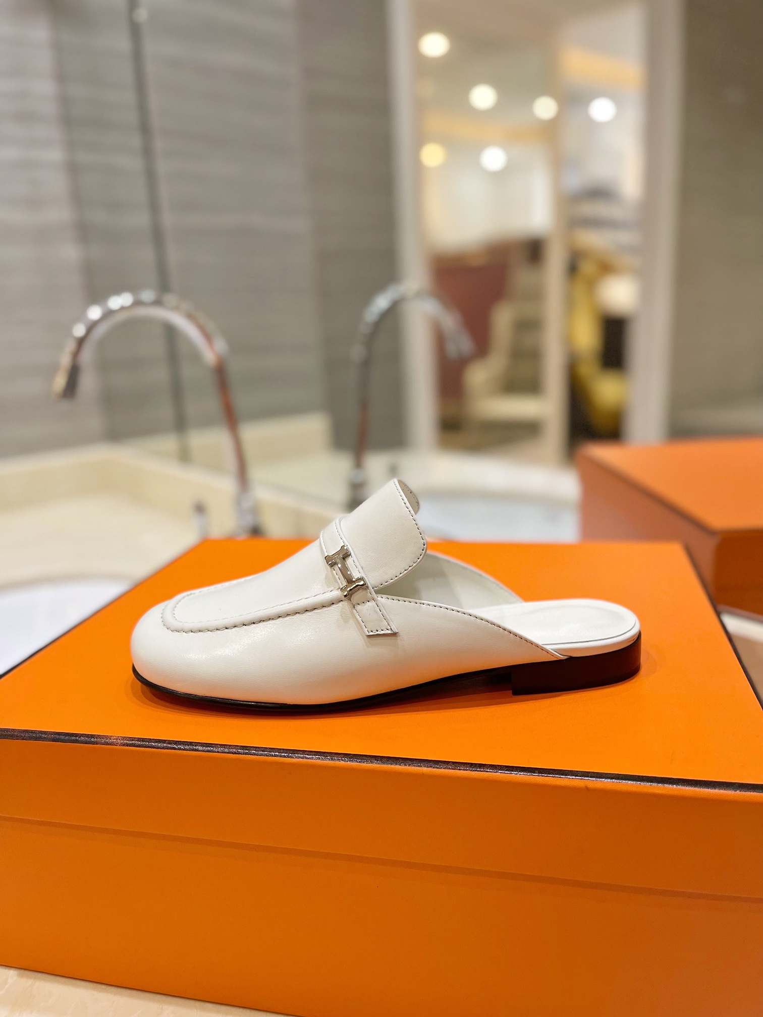HERMES   0549