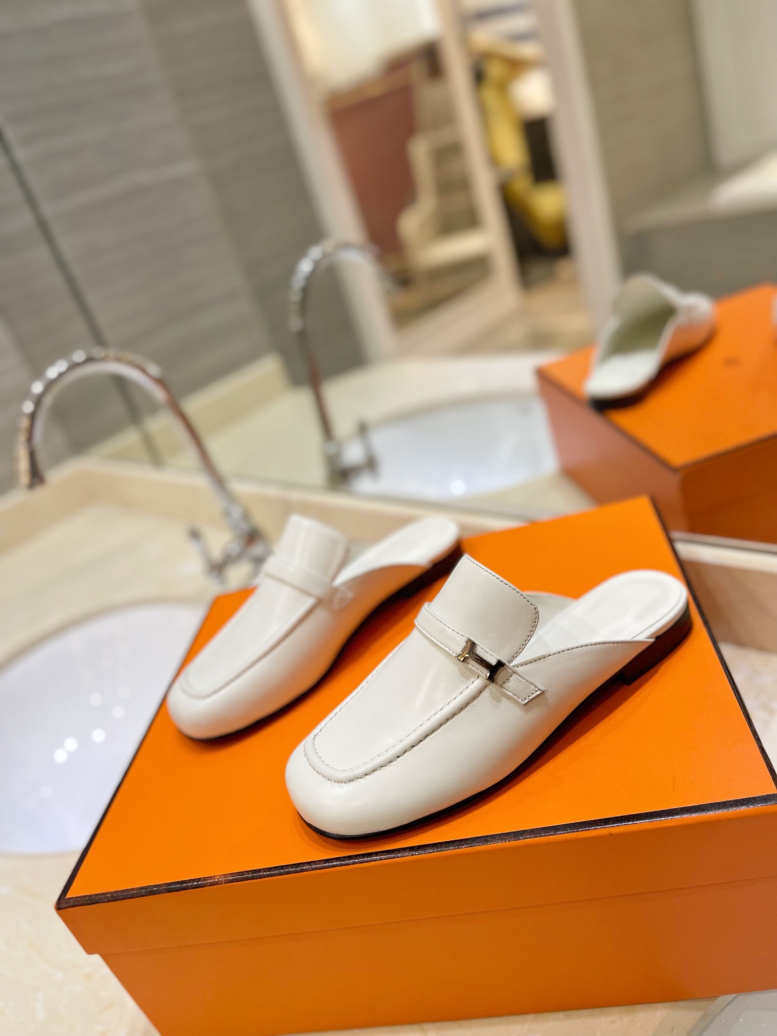 HERMES   0549